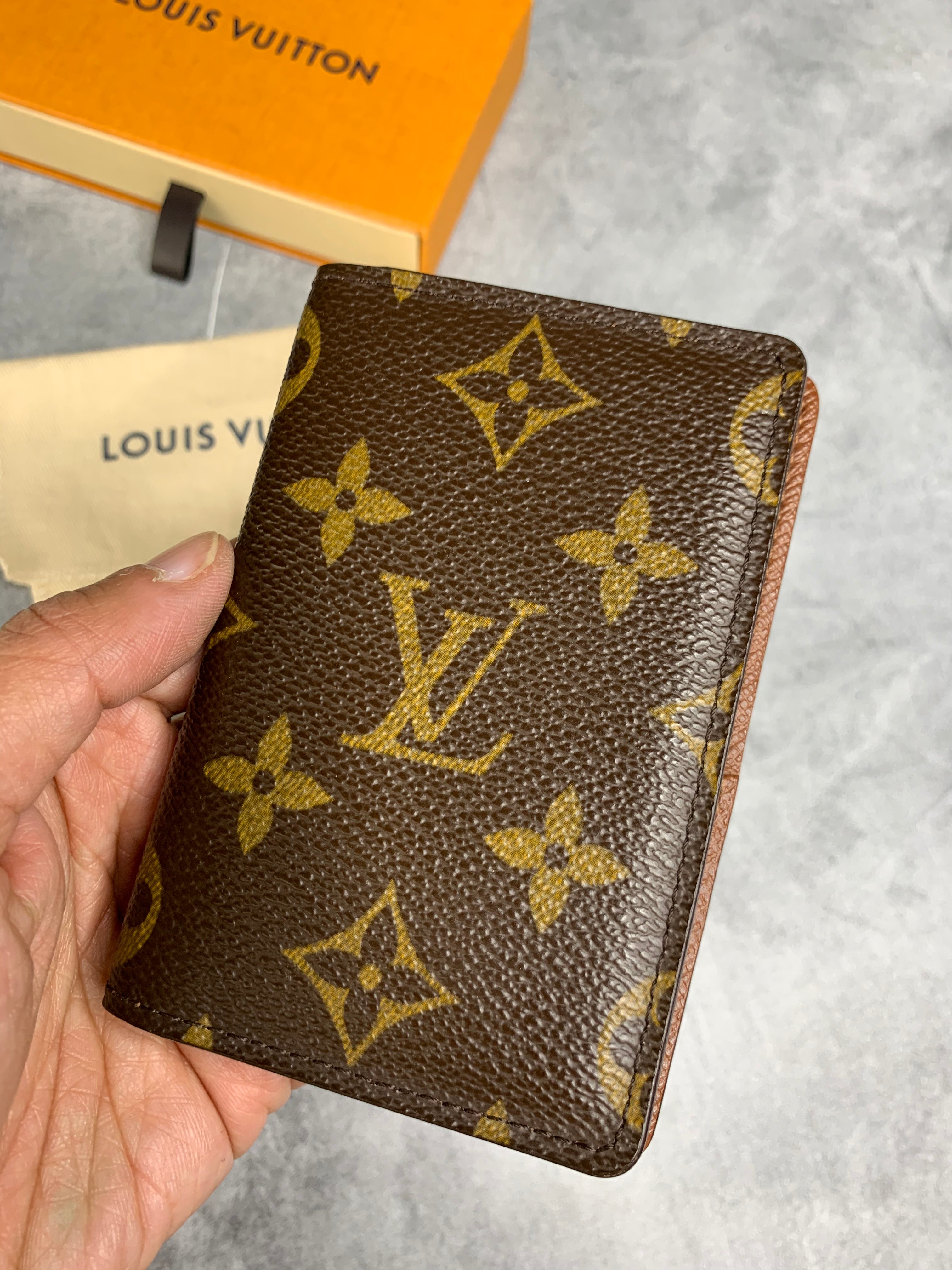 Louis Vuitton Pocket Organizer/ CardHolder – yourvintagelvoe
