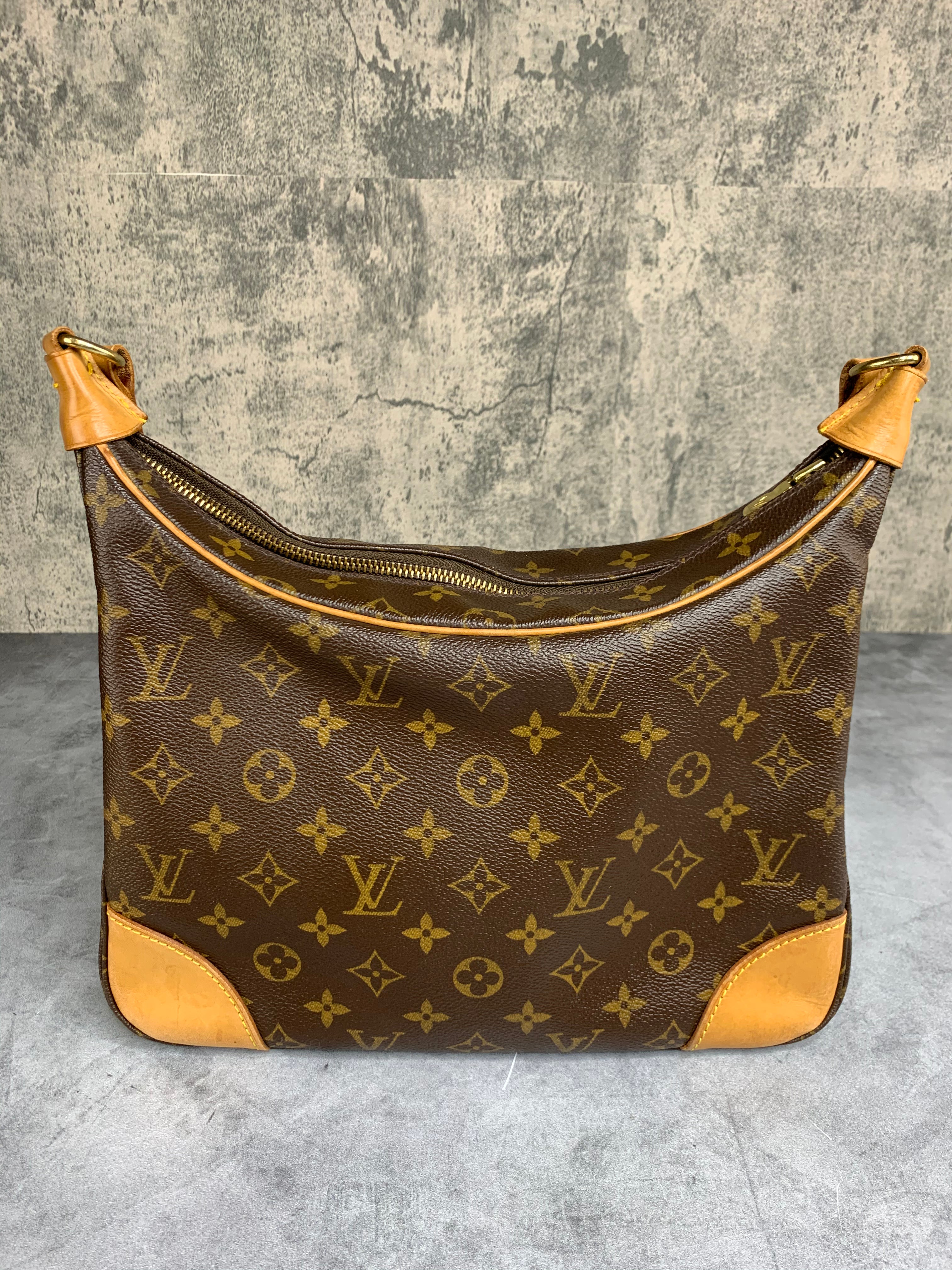 Louis Vuitton Bolougne 30