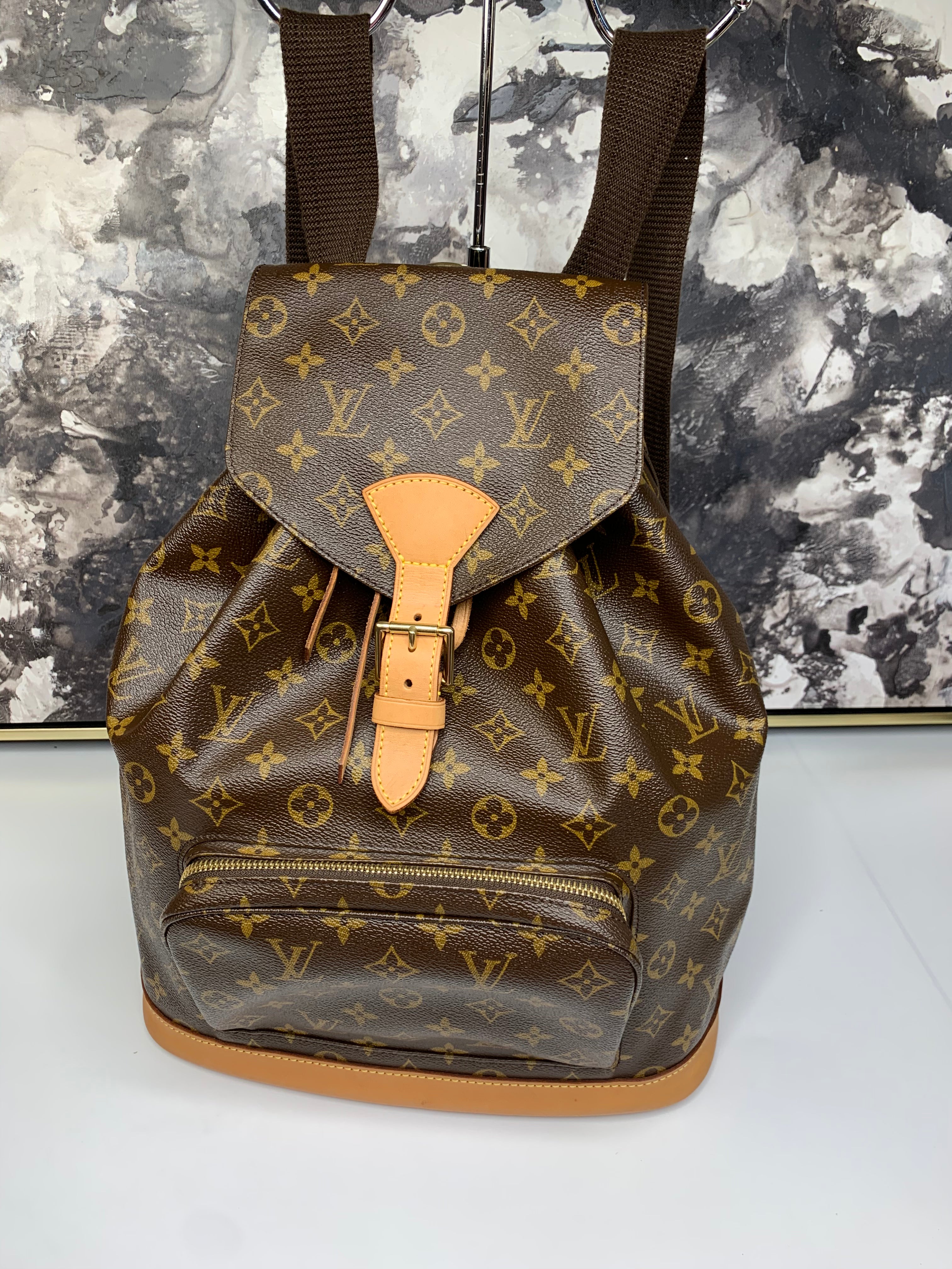 Louis Vuitton, Bags, Beautiful Authentic Louis Vuitton Montsouris Gm