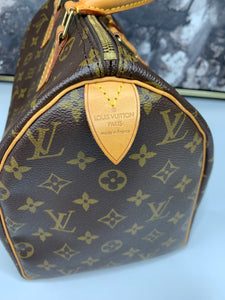 Louis Vuitton Speedy 30