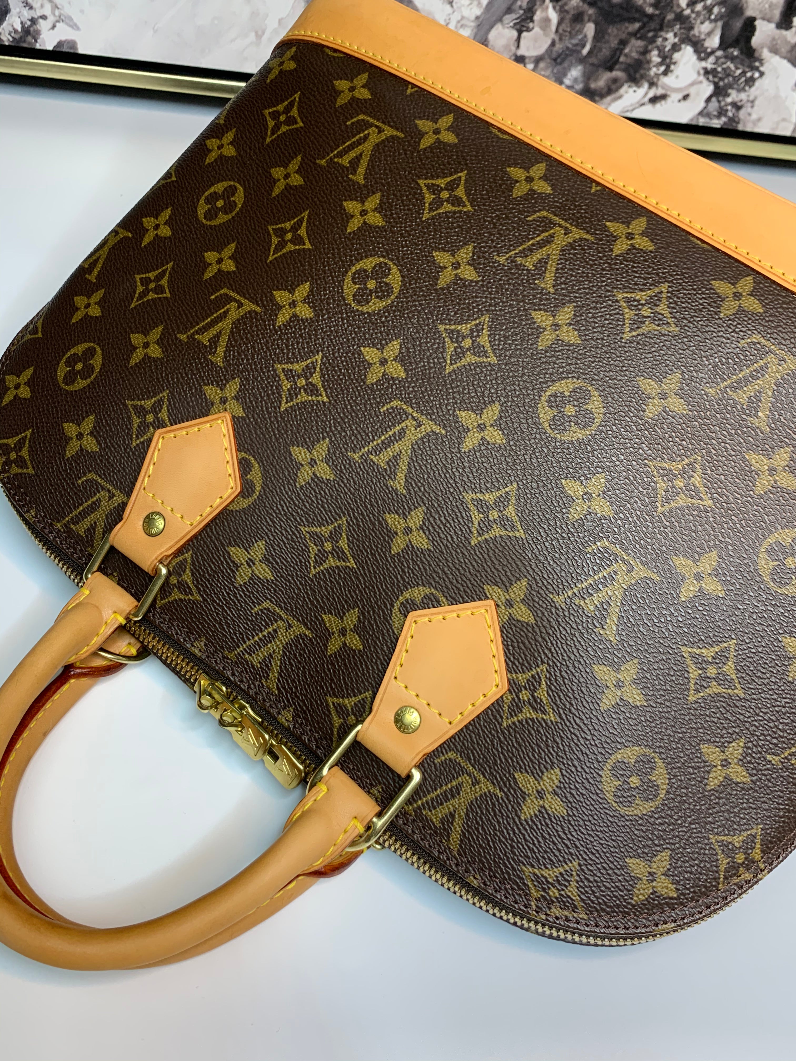 Louis Vuitton Alma PM