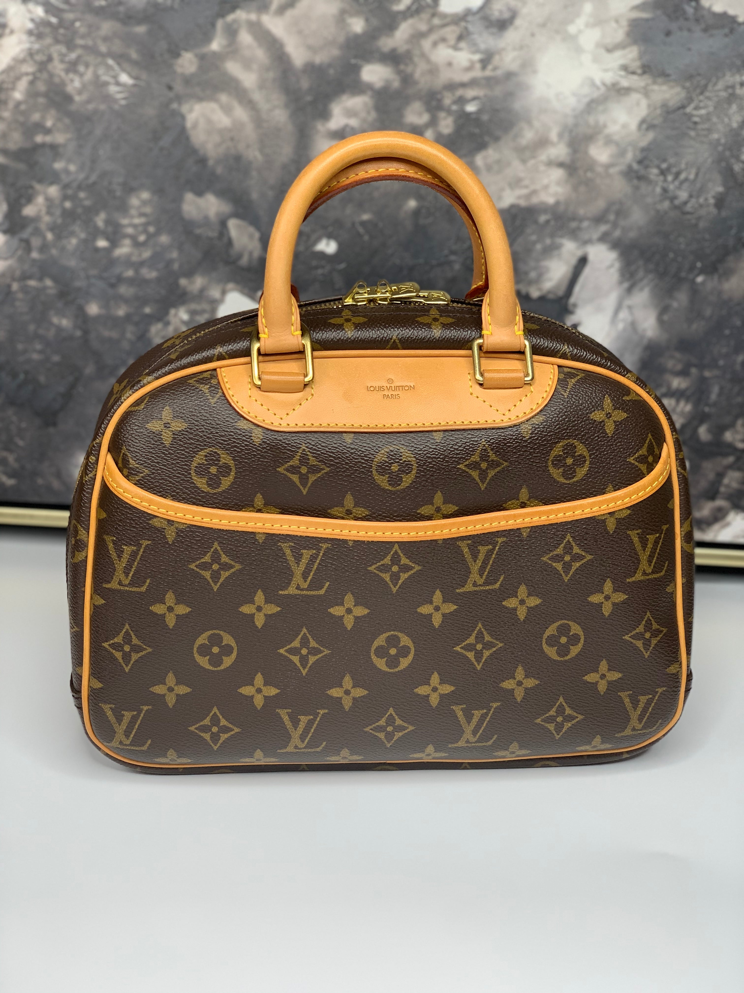 Louis Vuitton Trouville Brown Cloth ref.922579 - Joli Closet
