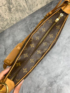 Louis Vuitton Bolougne 30