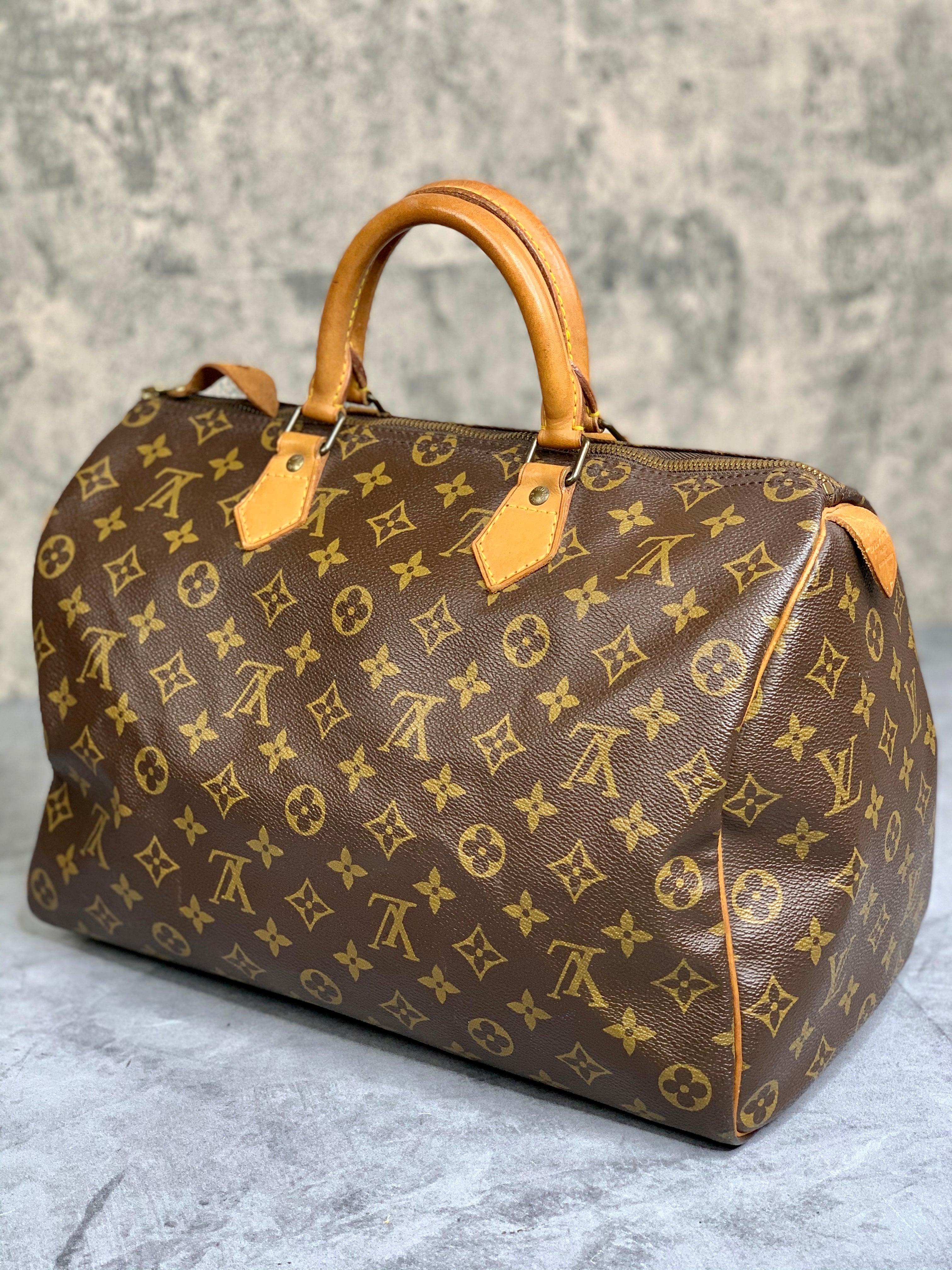 Louis Vuitton Speedy 35