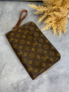 Louis Vuitton Orsay Clutch