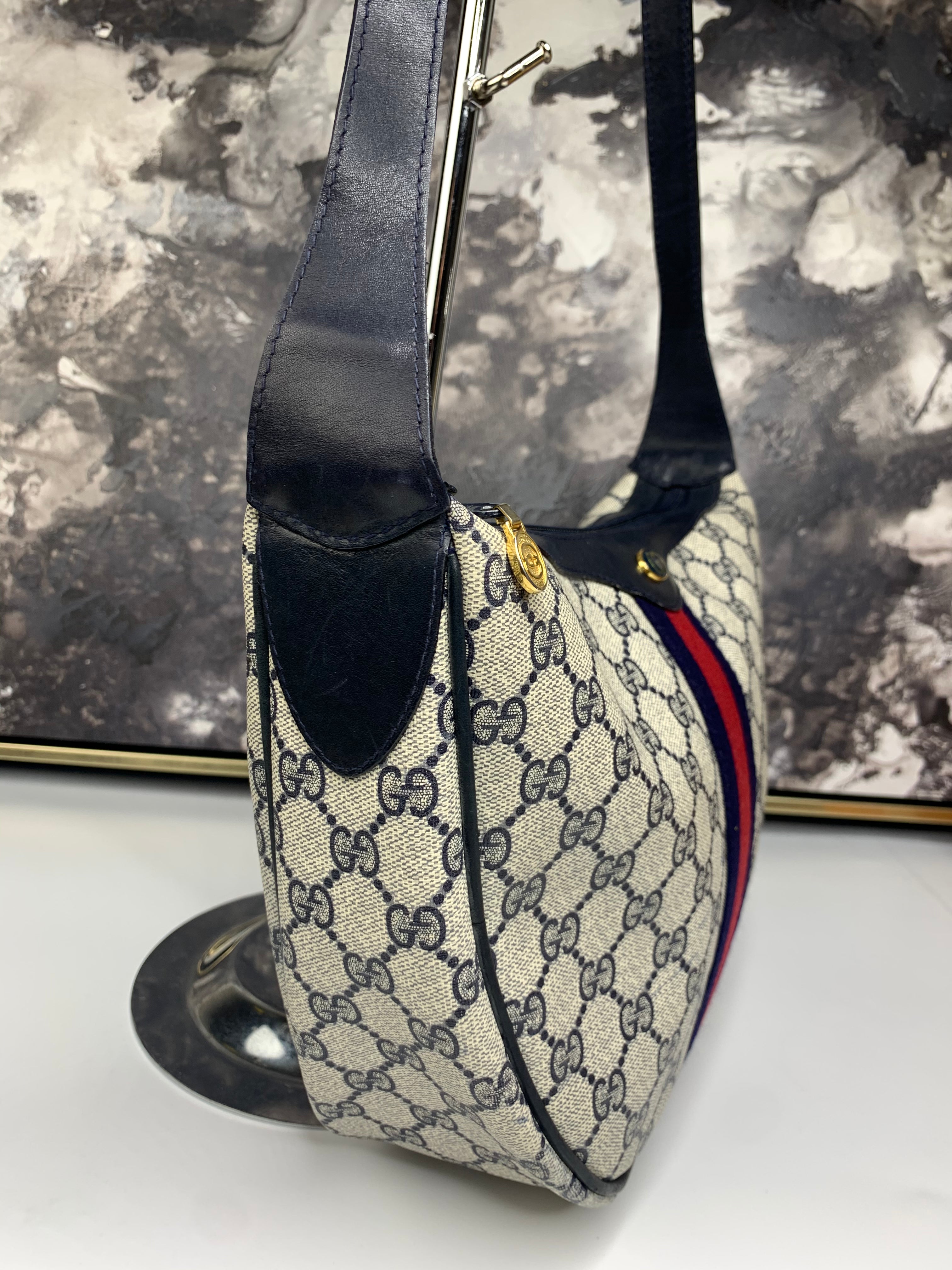 Gucci Half Moon Shoulder Bag – yourvintagelvoe