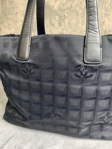 Chanel Travel Line Tote – yourvintagelvoe