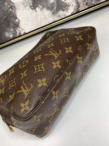 Louis Vuitton, Bags, Soldauthentic Louis Vuitton Trousse Pochette