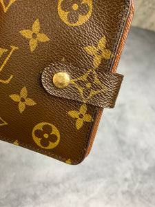 Louis Vuitton Compact Short Wallet