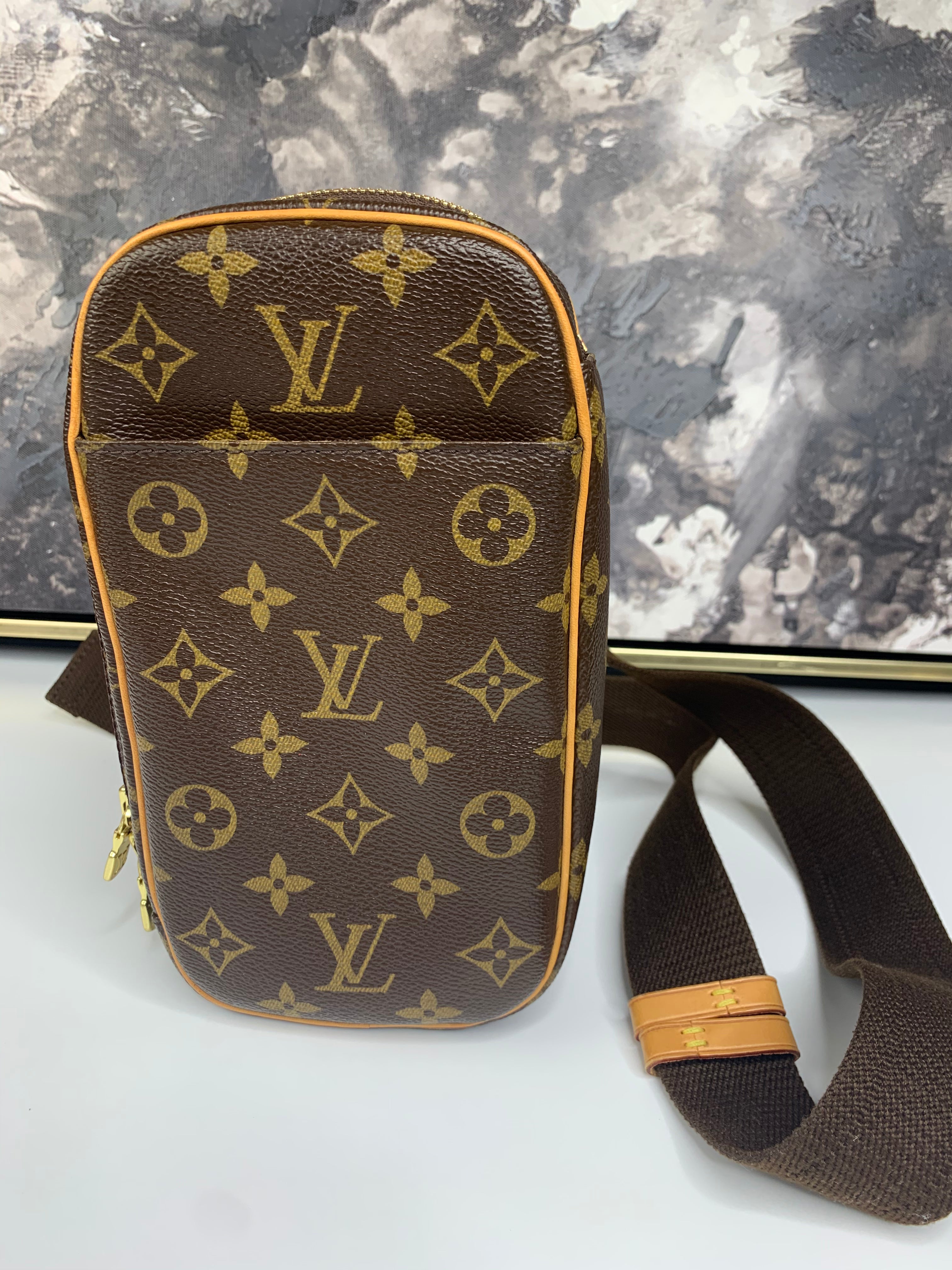 Louis Vuitton Pochette Gange Waist bag Mens body bag M51870 Cloth  ref.209563 - Joli Closet