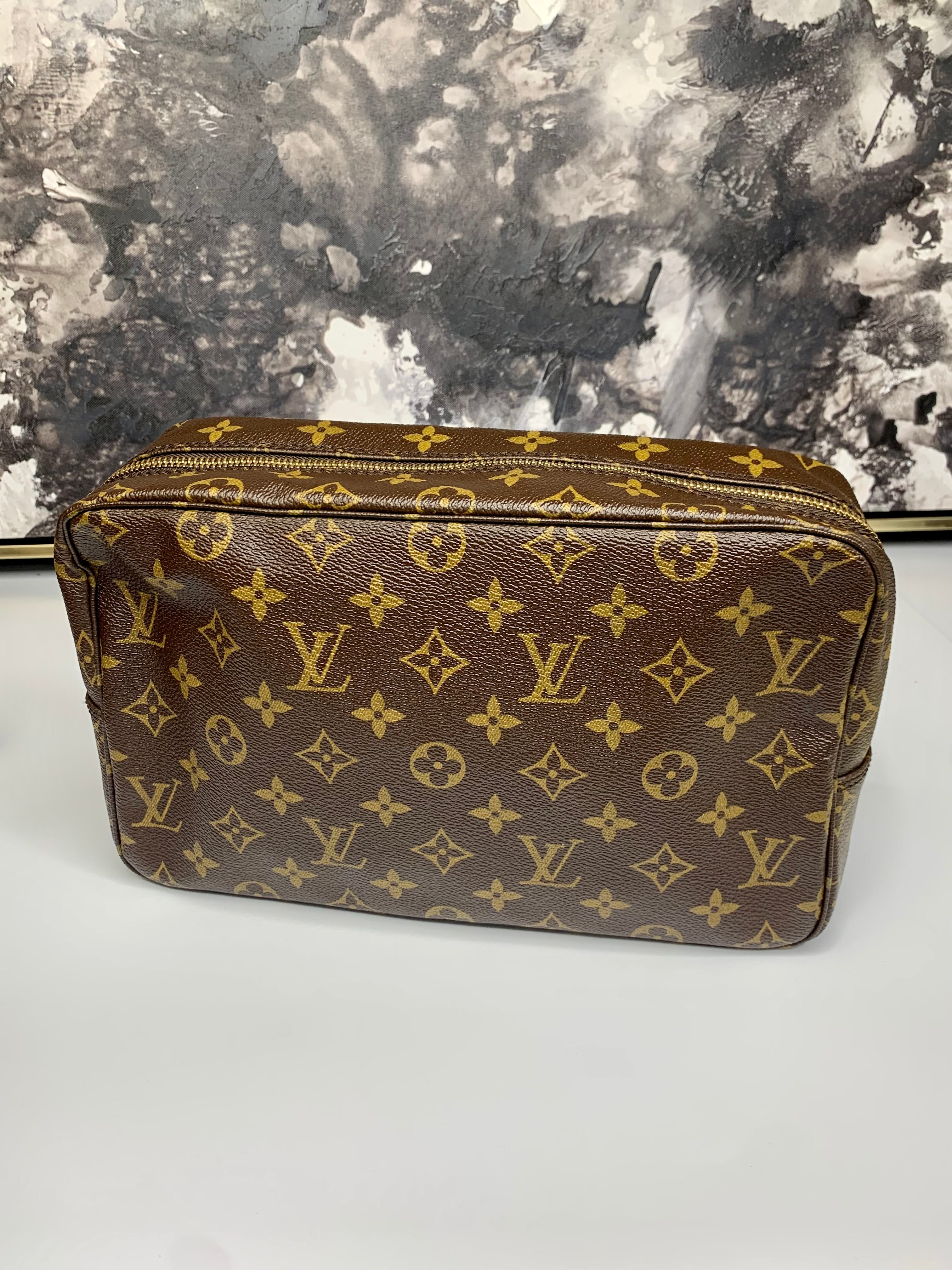 Louis Vuitton Trousse Toilette 28