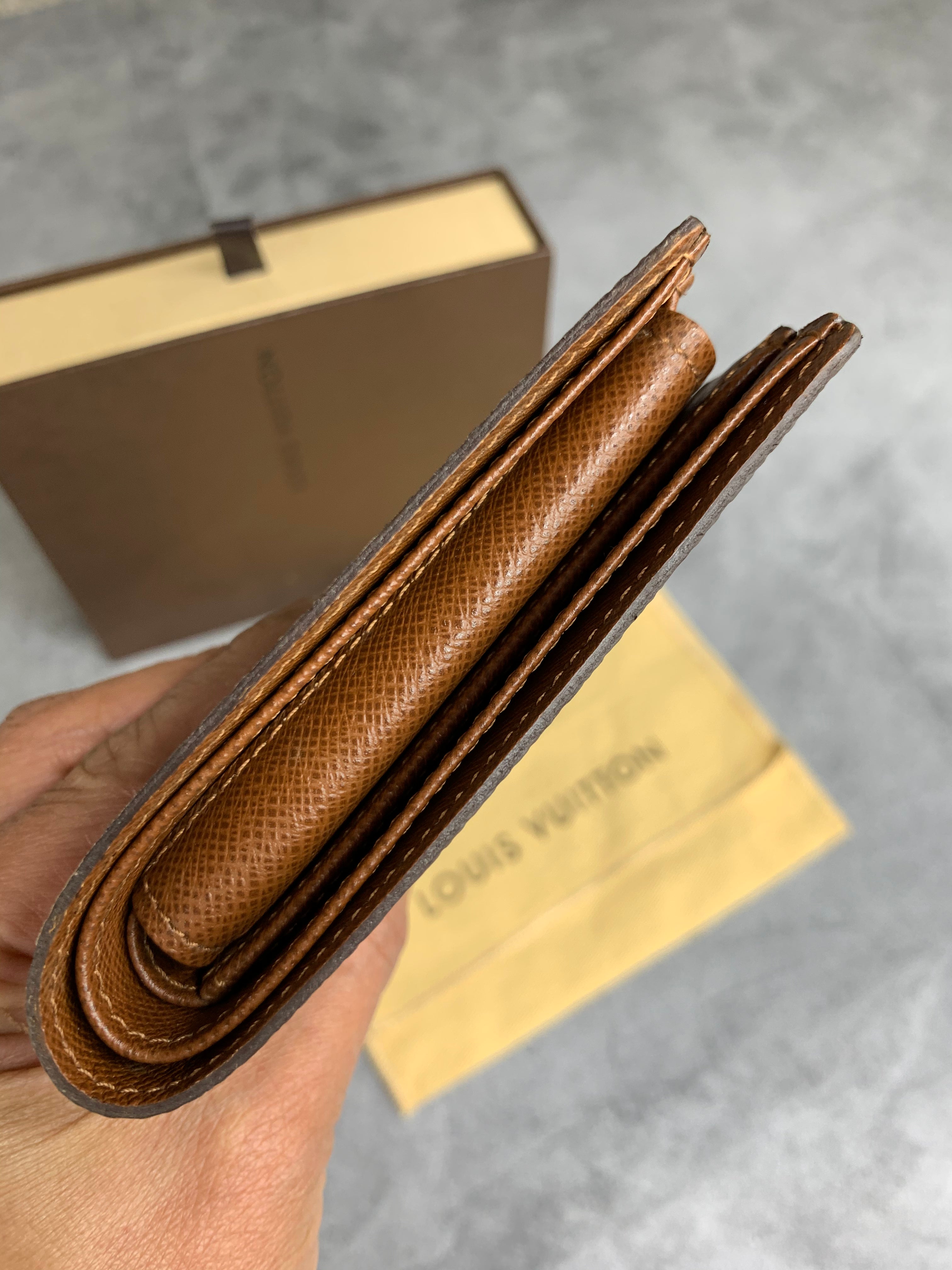 Vuitton Long Wallet 