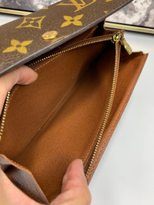 Louis Vuitton Sarah Wallet.