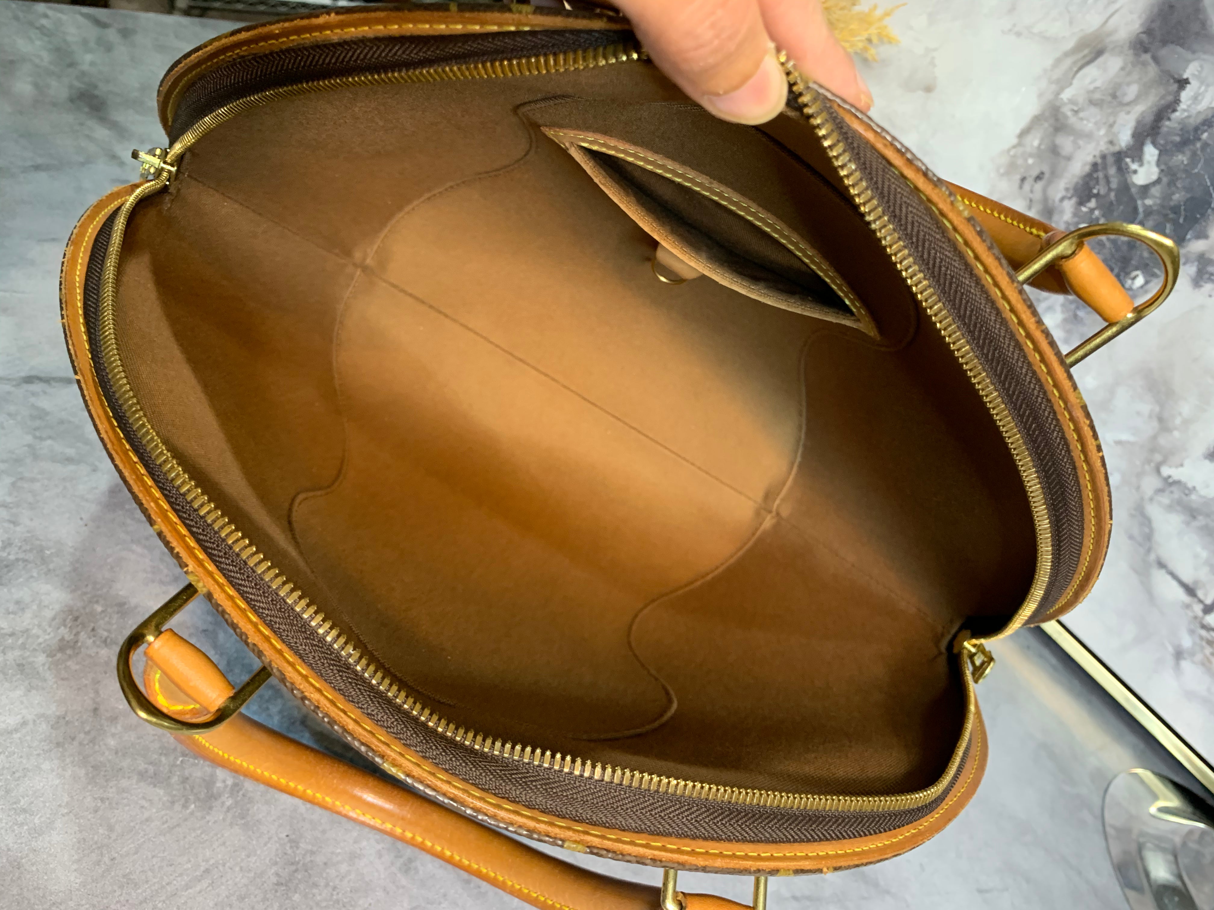 Ellipse bag louis vuitton GM Brown Golden Leather Cloth ref.463521 - Joli  Closet