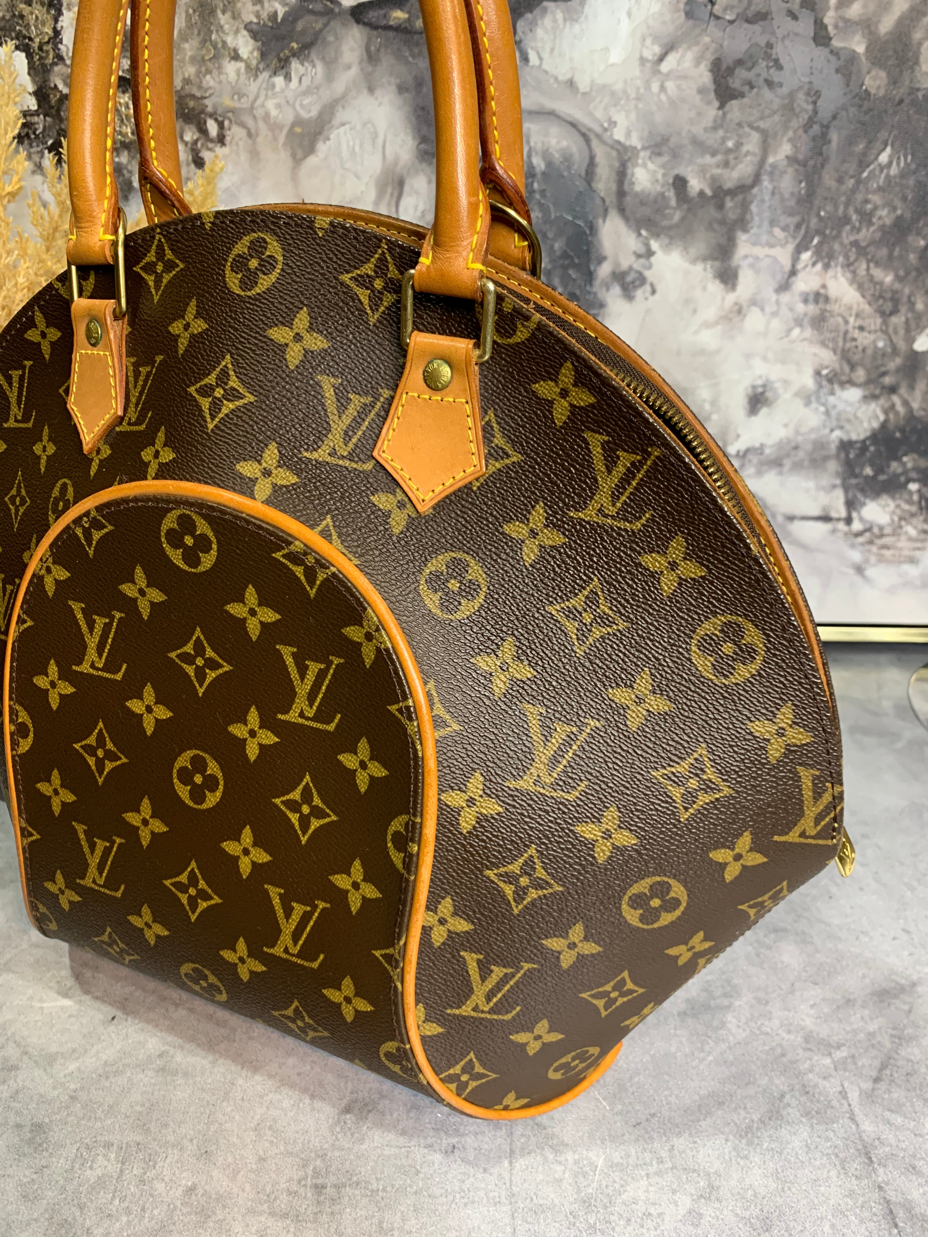 Brown Louis Vuitton Monogram Ellipse MM Handbag, RvceShops Revival