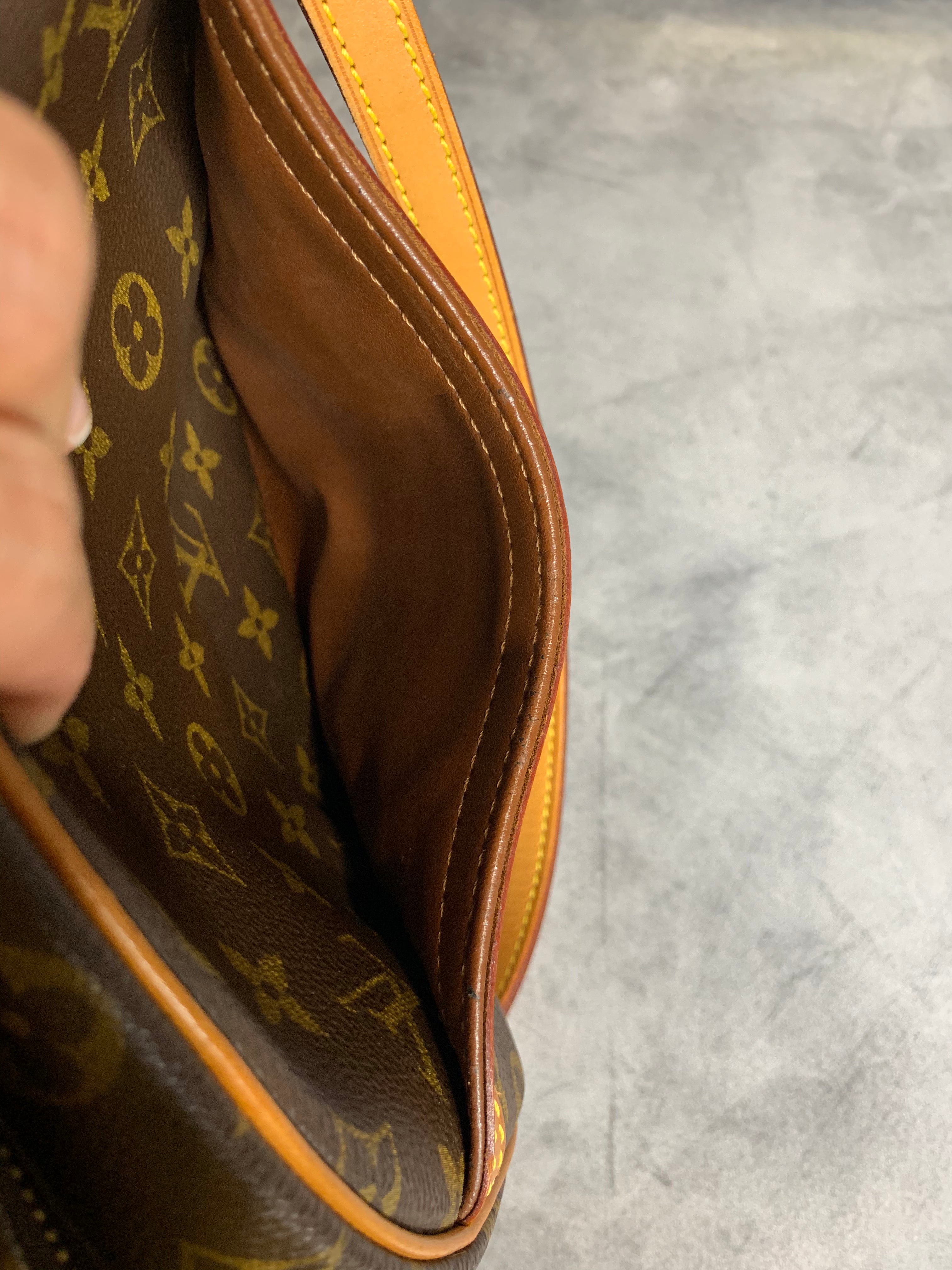 Louis Vuitton Monogram Blois - Crossbody Bags, Handbags - LOU791457