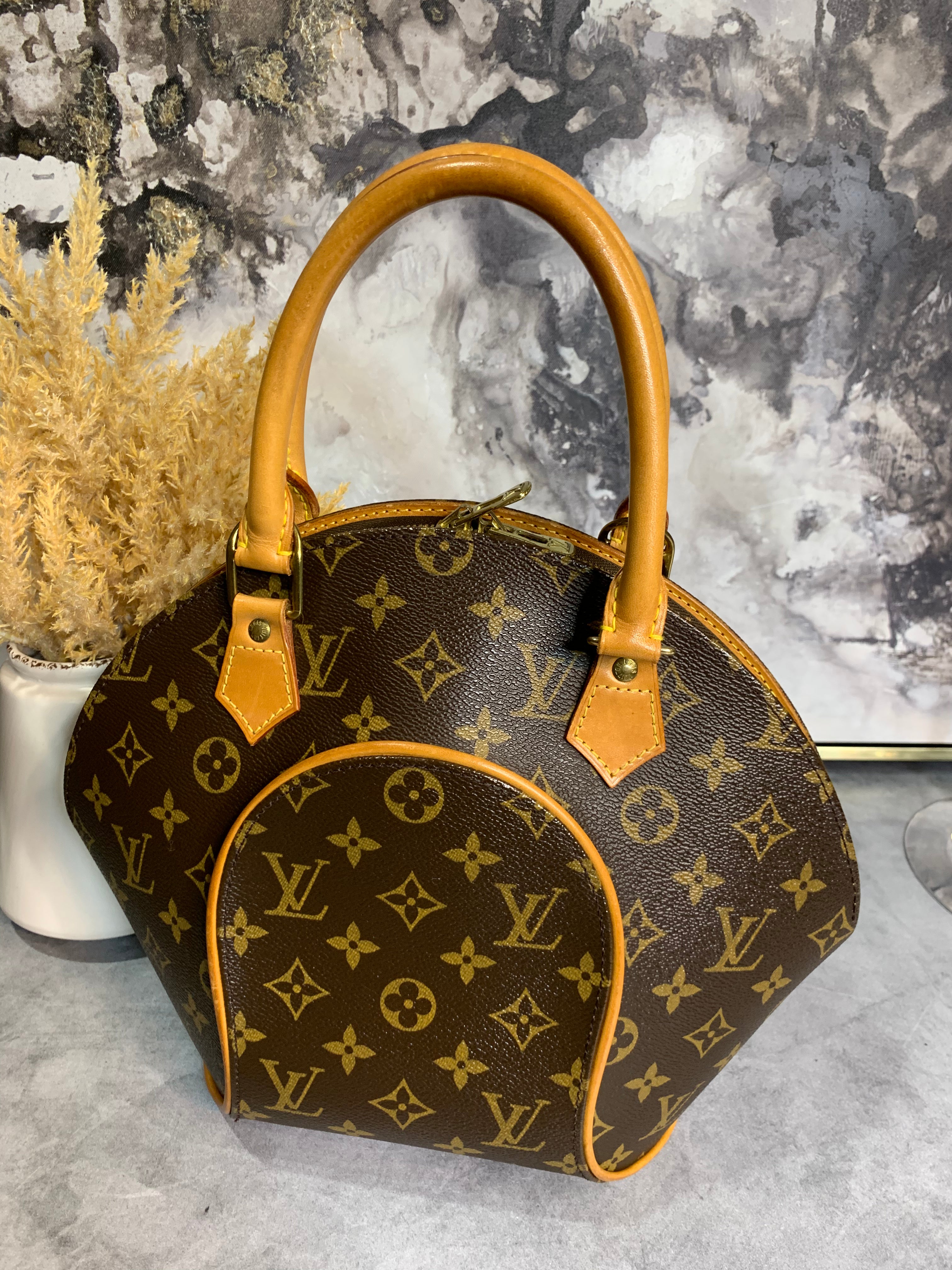 Louis Vuitton Ellipse PM