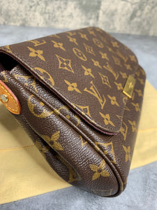 Louis Vuitton Monogram Favorite MM With Strap – QUEEN MAY