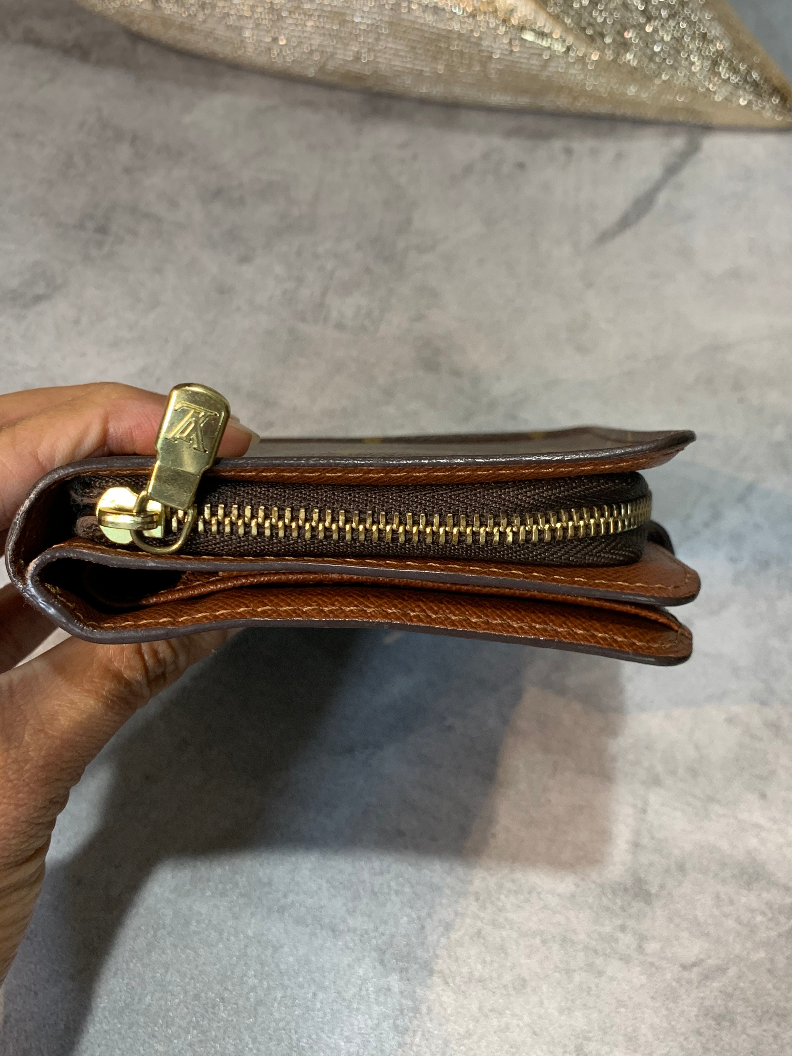 small zip wallet louis vuittons