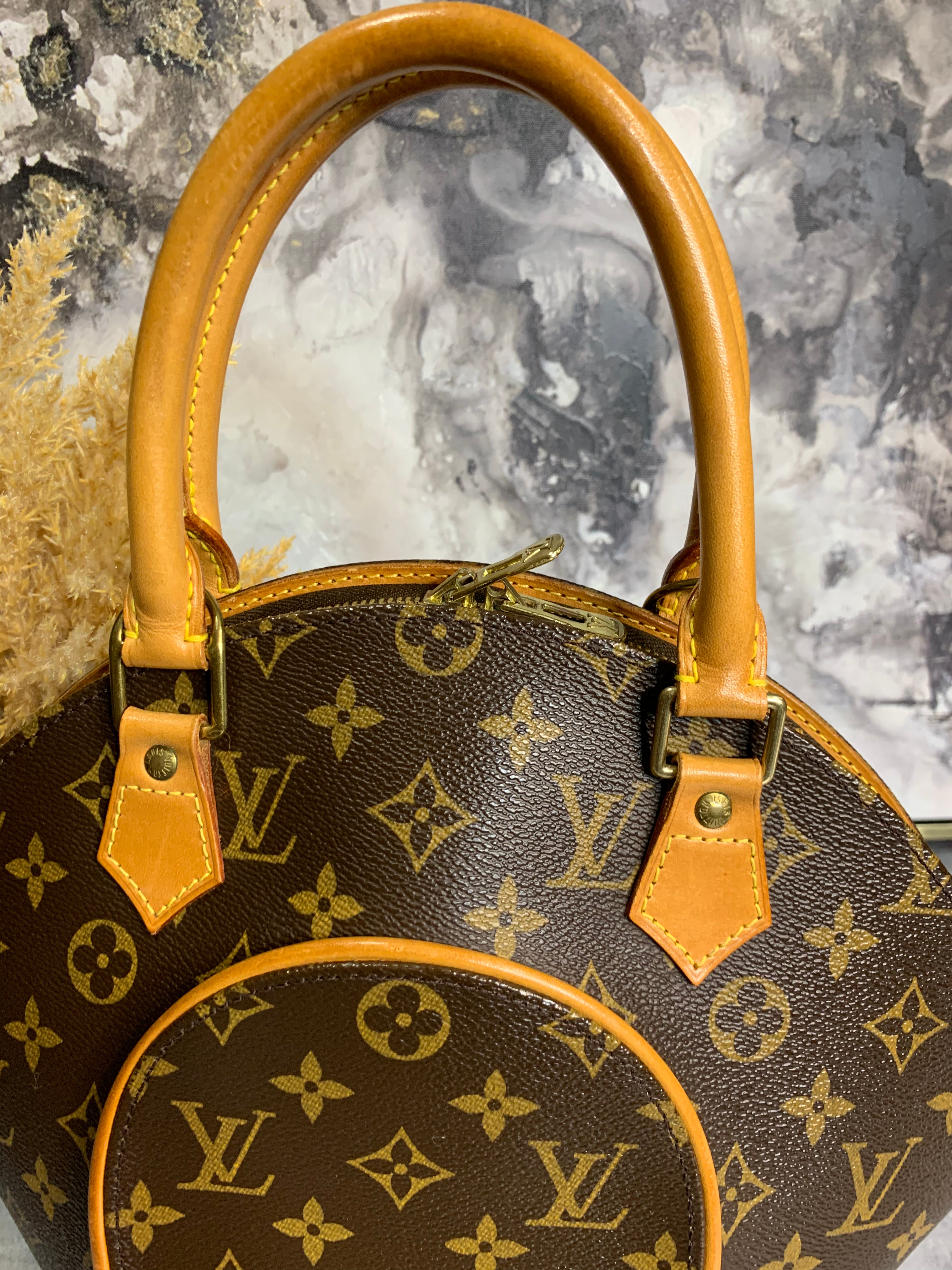 Louis Vuitton Ellipse PM