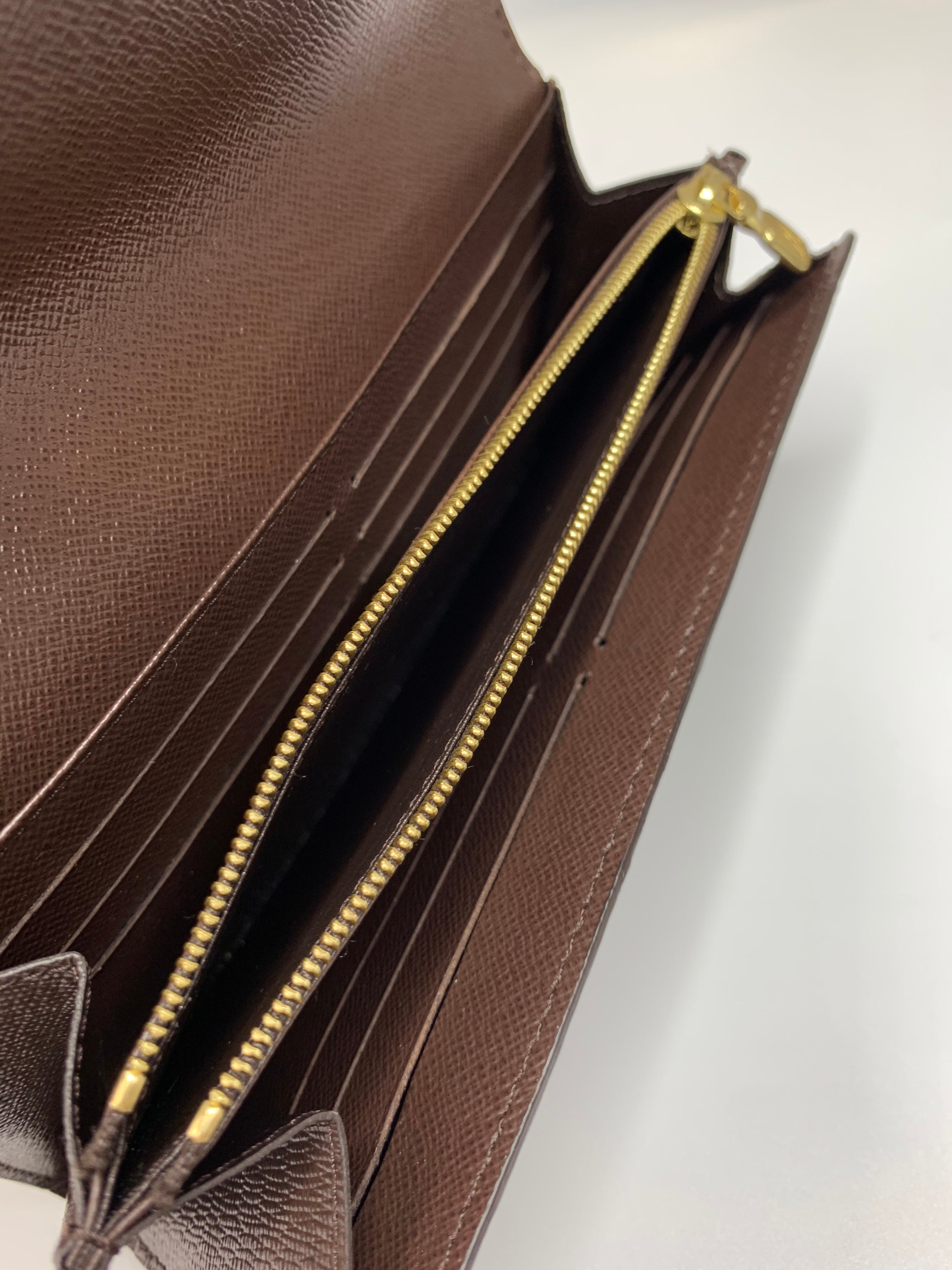 Louis Vuitton Sarah Wallet DE