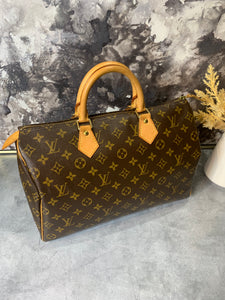 Louis Vuitton Speedy 35