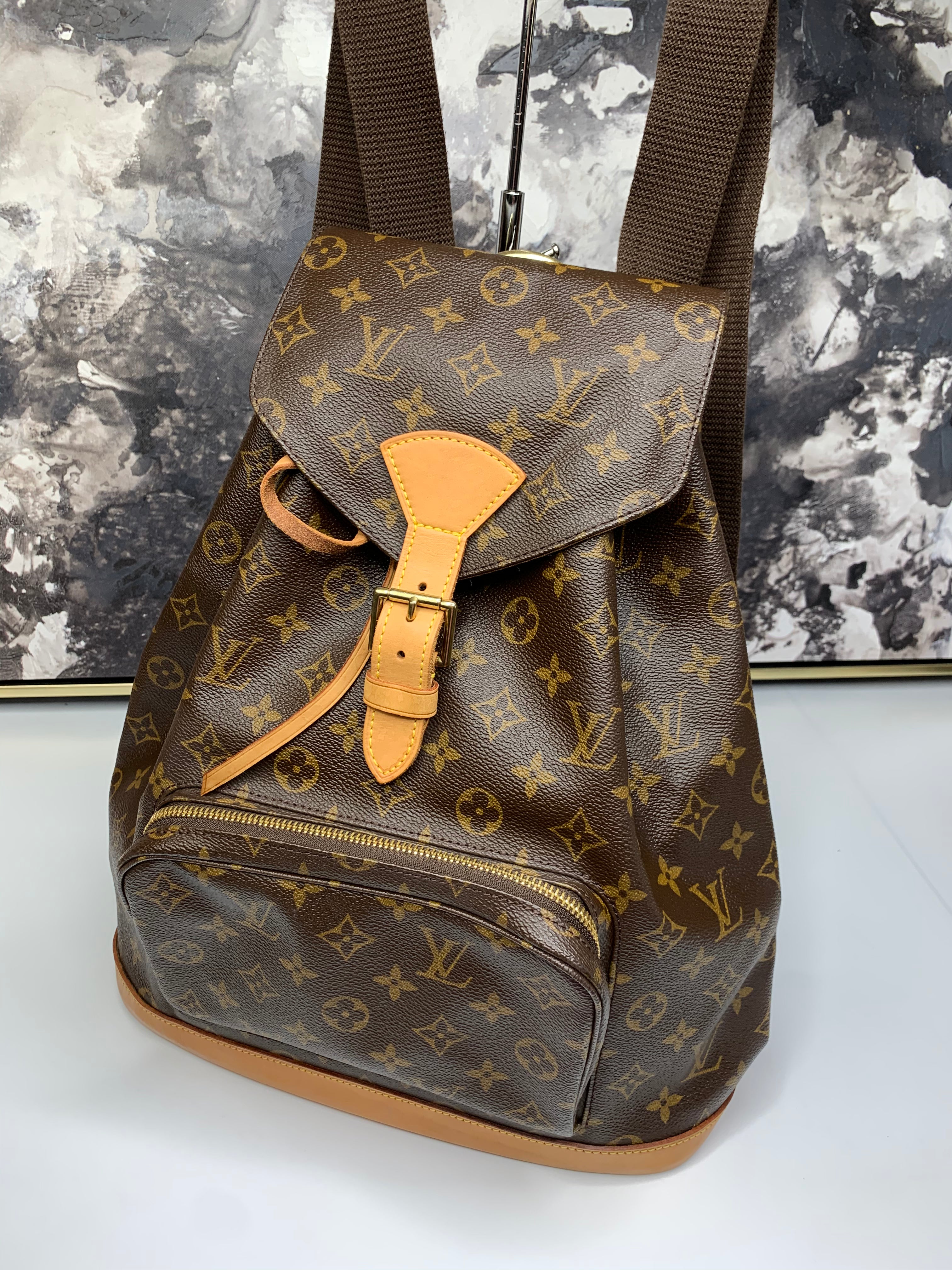 Louis Vuitton Montsouris GM yourvintagelvoe