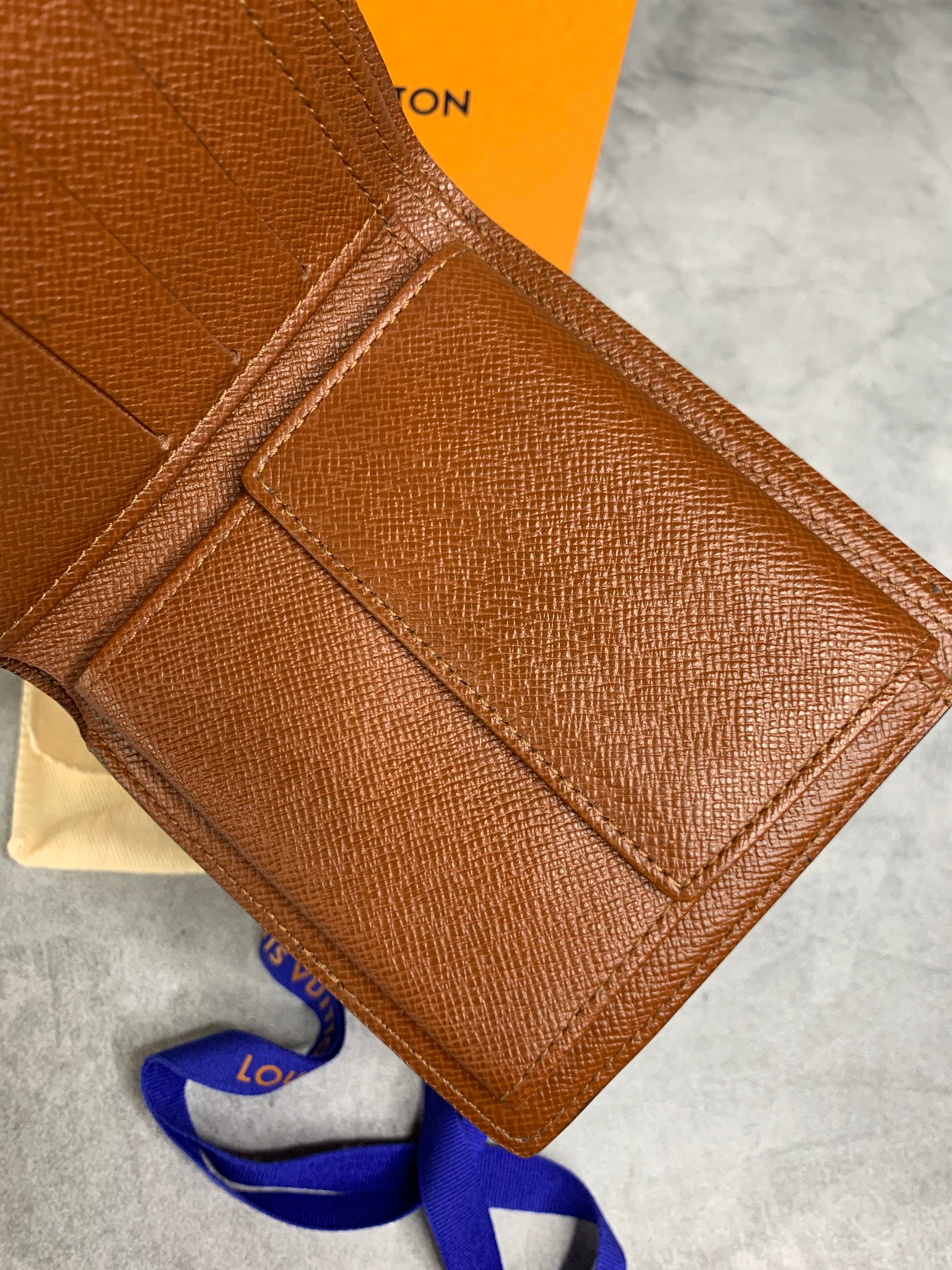 Louis Vuitton Mens Bifold Wallet