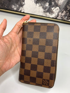 brown checkered wallet lv