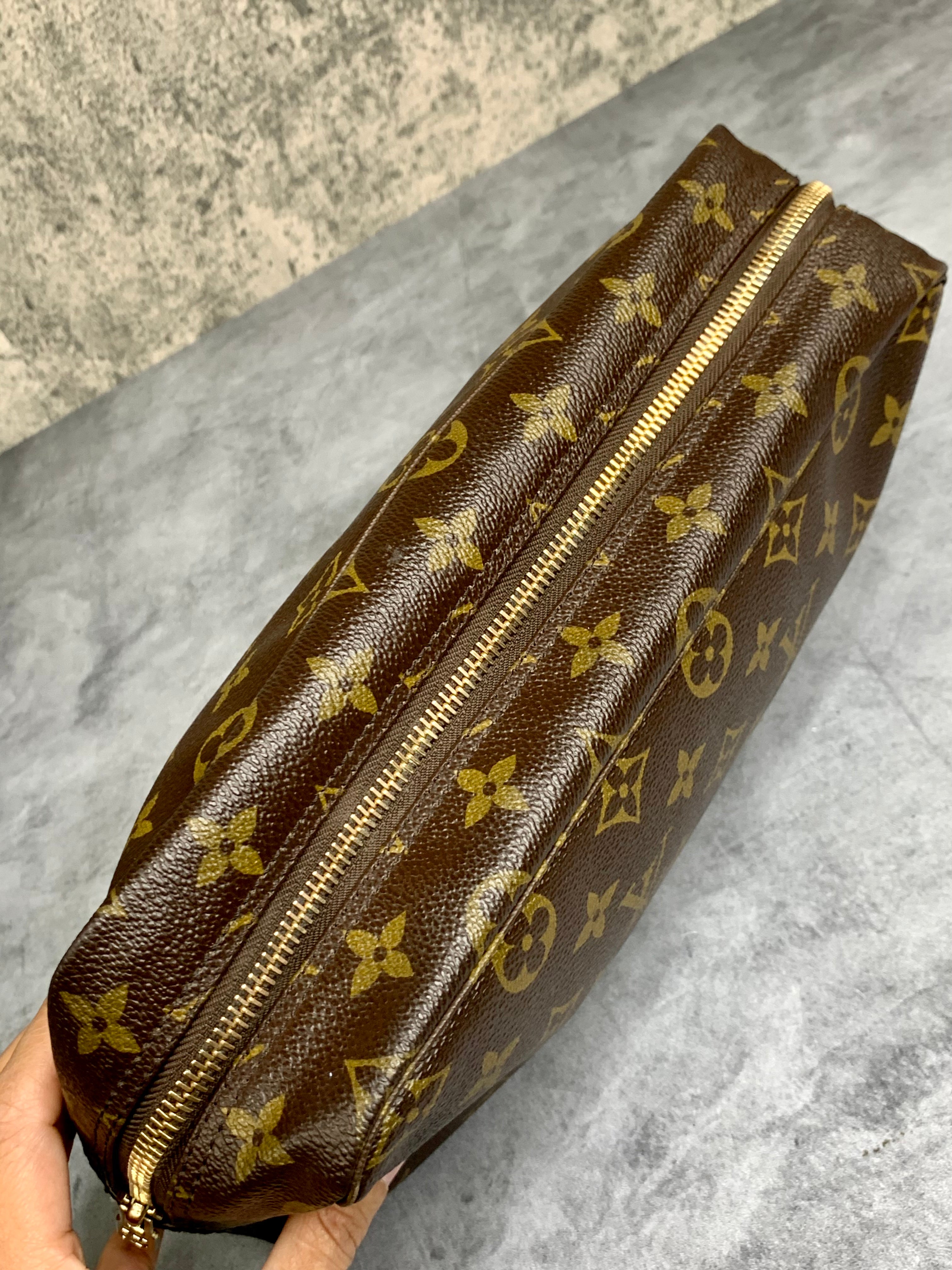 Louis Vuitton Trousse 28