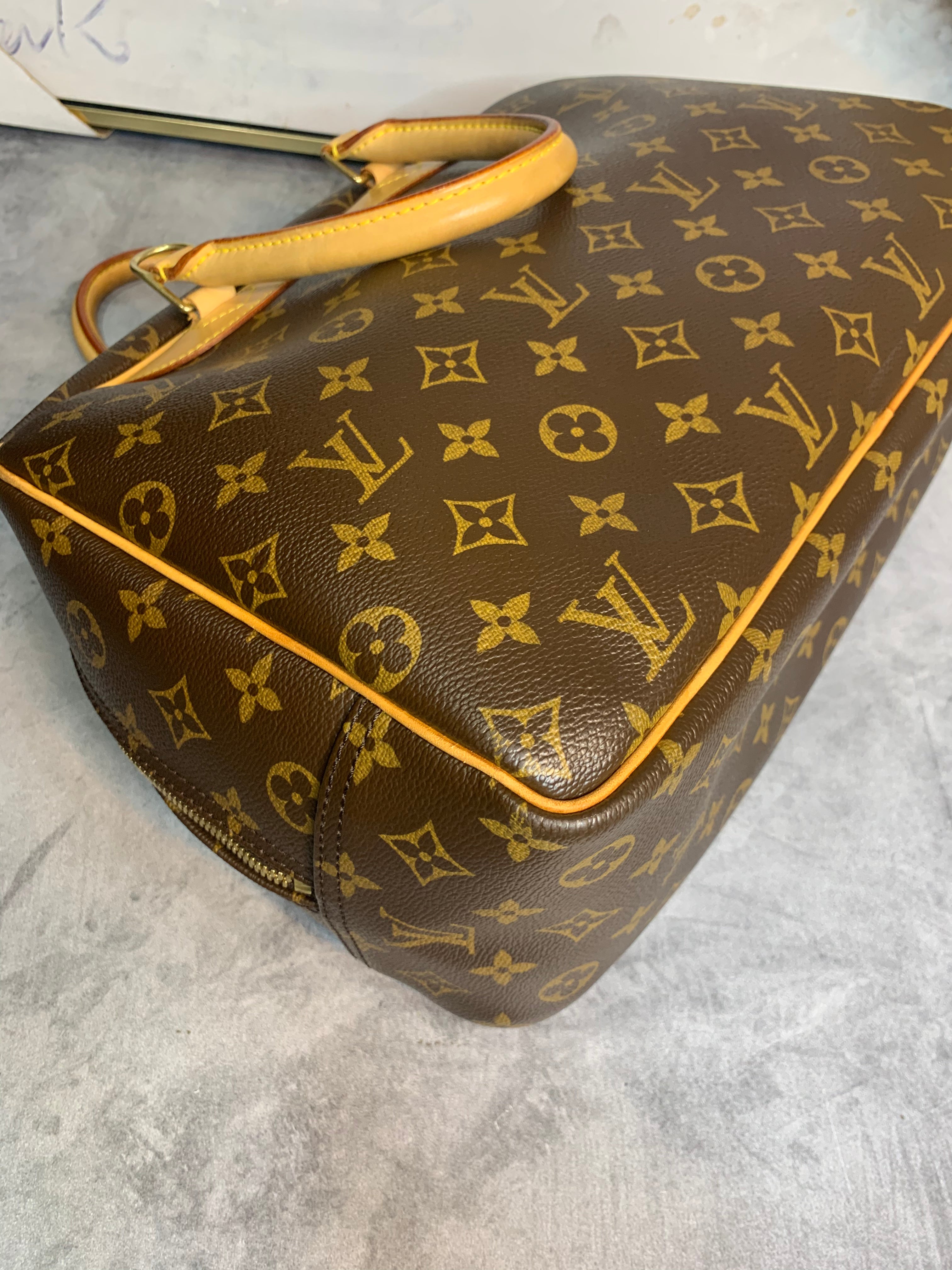 Louis Vuitton Deauville