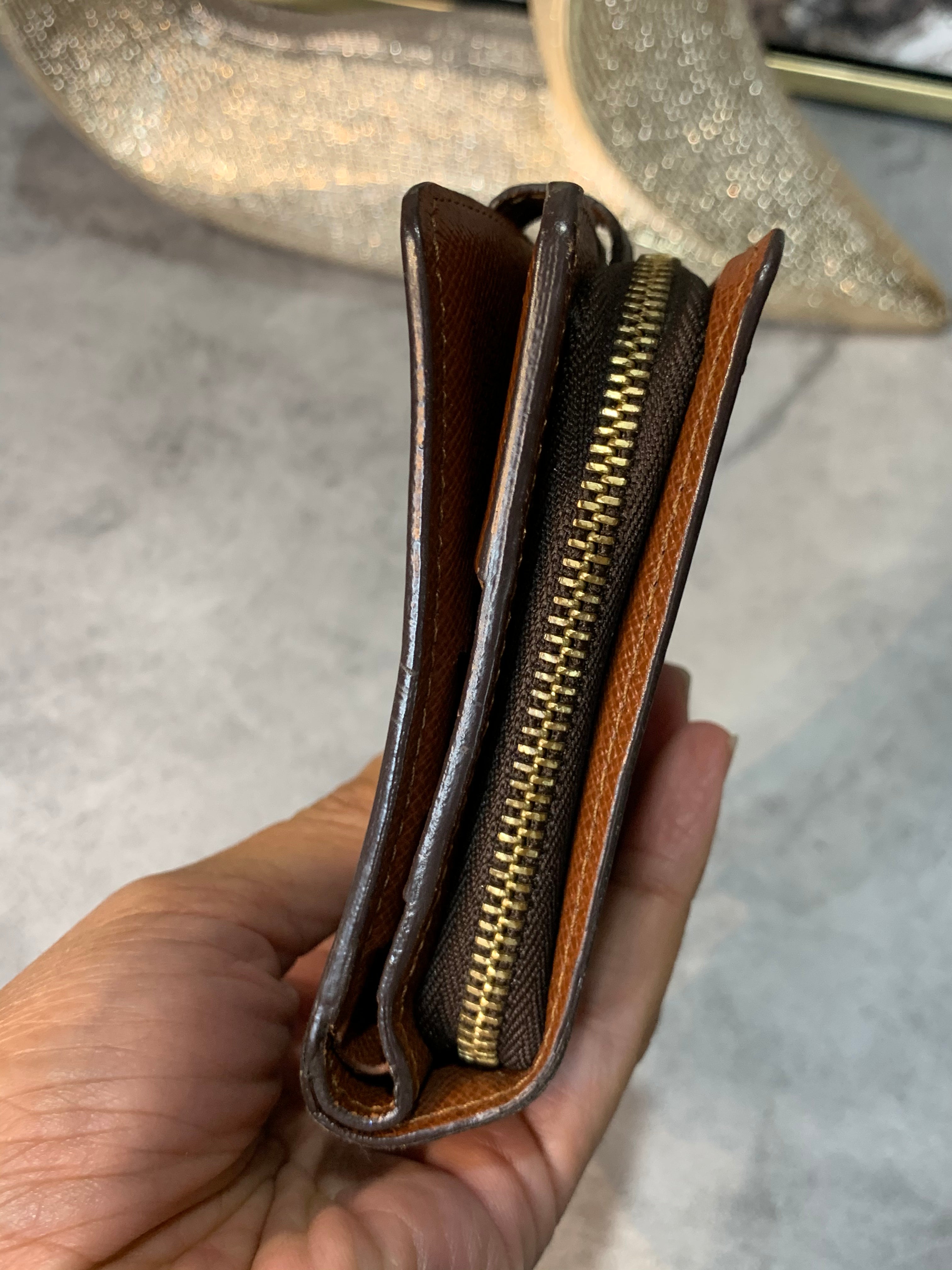 compact wallet louis