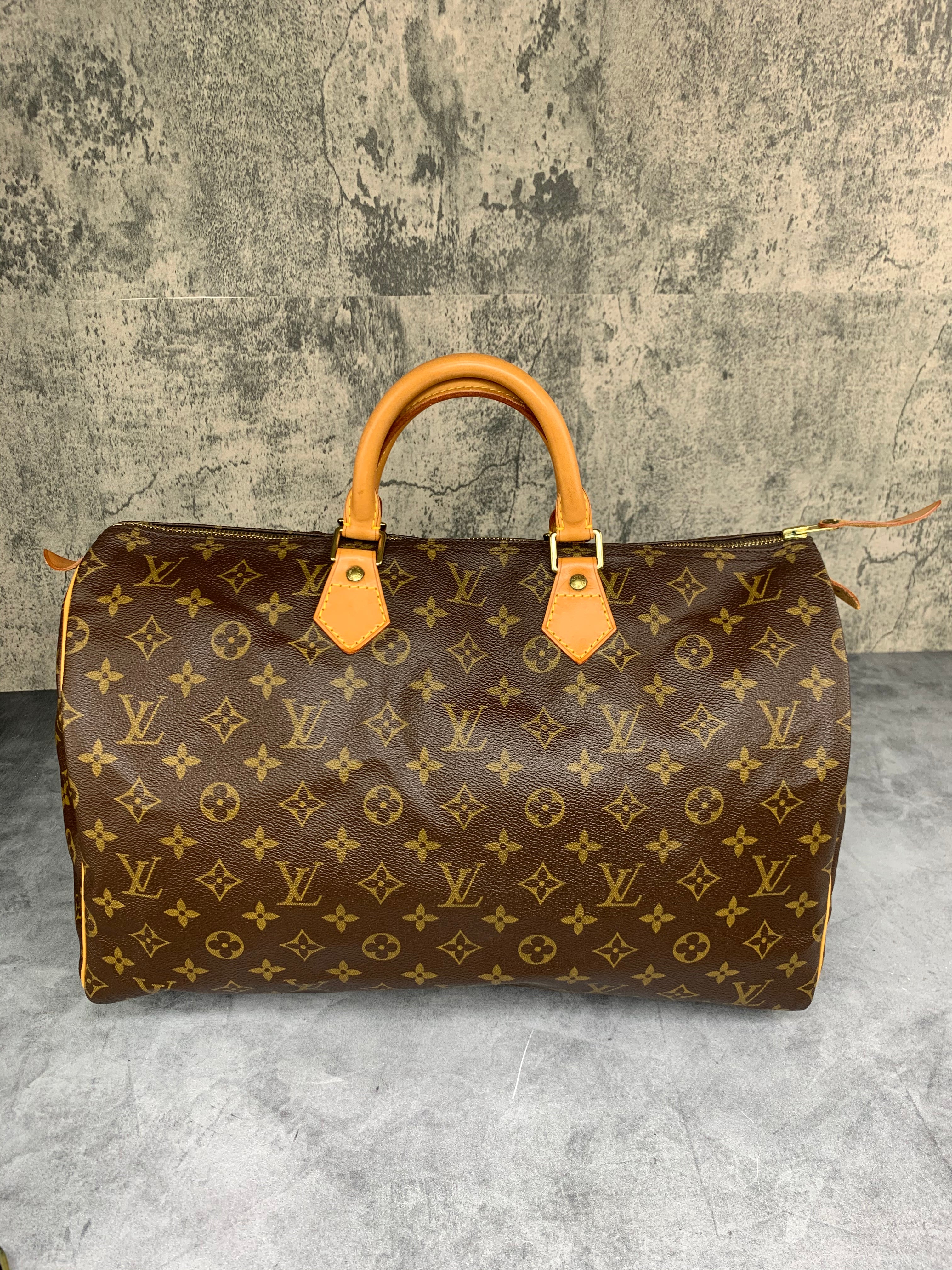 Louis Vuitton Speedy 40 Brown Cloth ref.428783 - Joli Closet