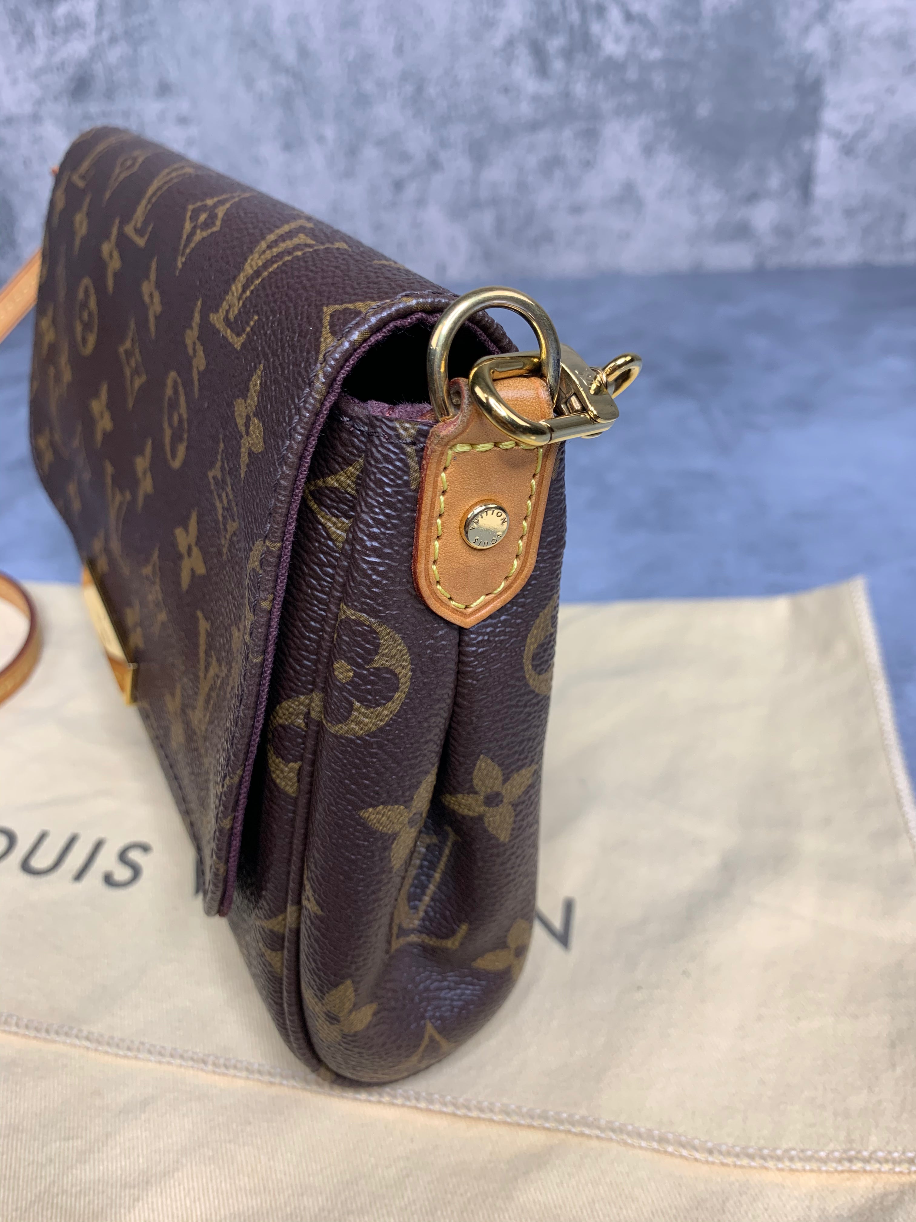 Louis vuitton favorite mm strap hot sale