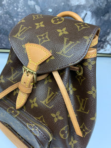 Louis Vuitton Montsouris PM