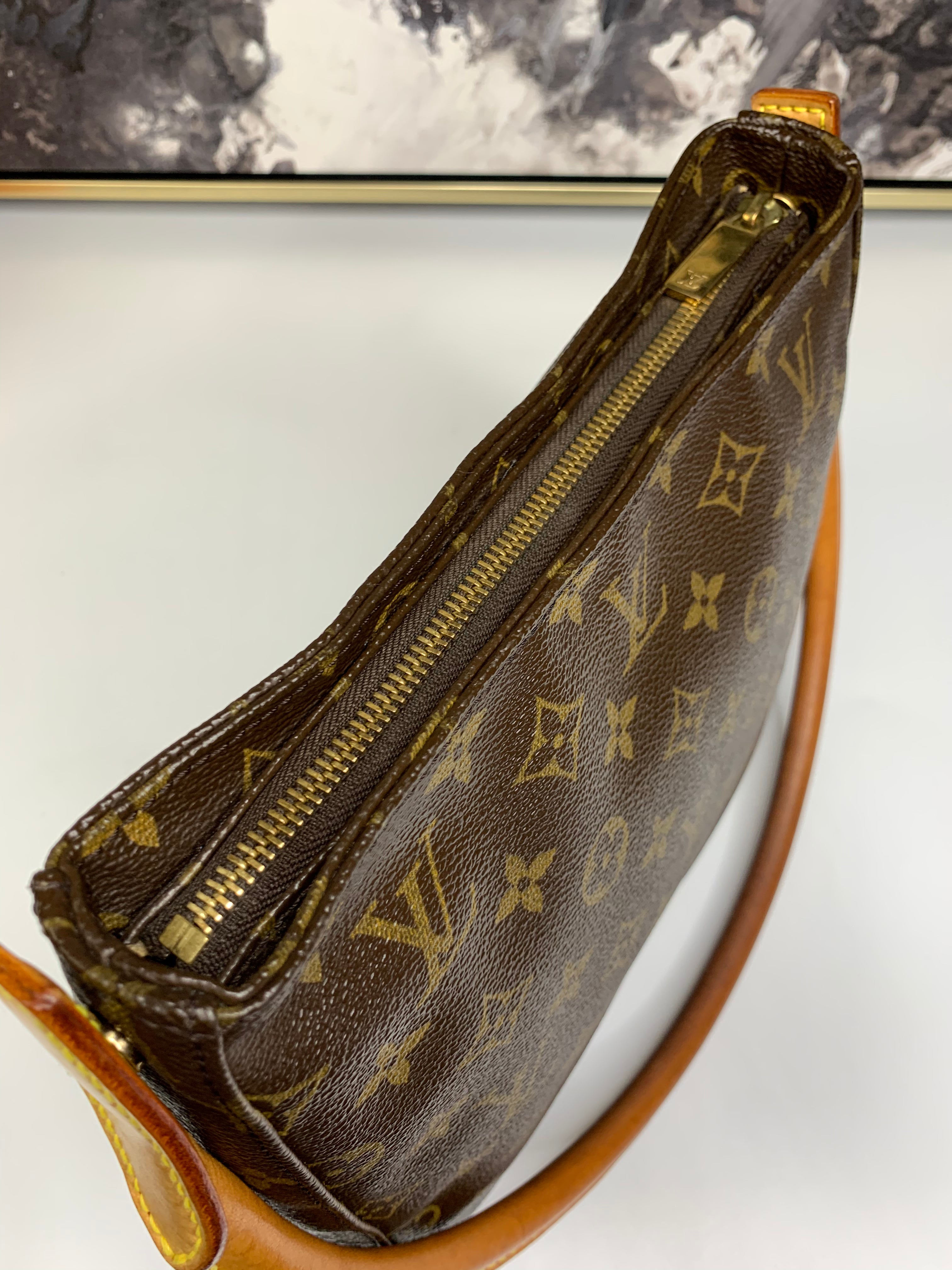 Louis Vuitton Looping MM