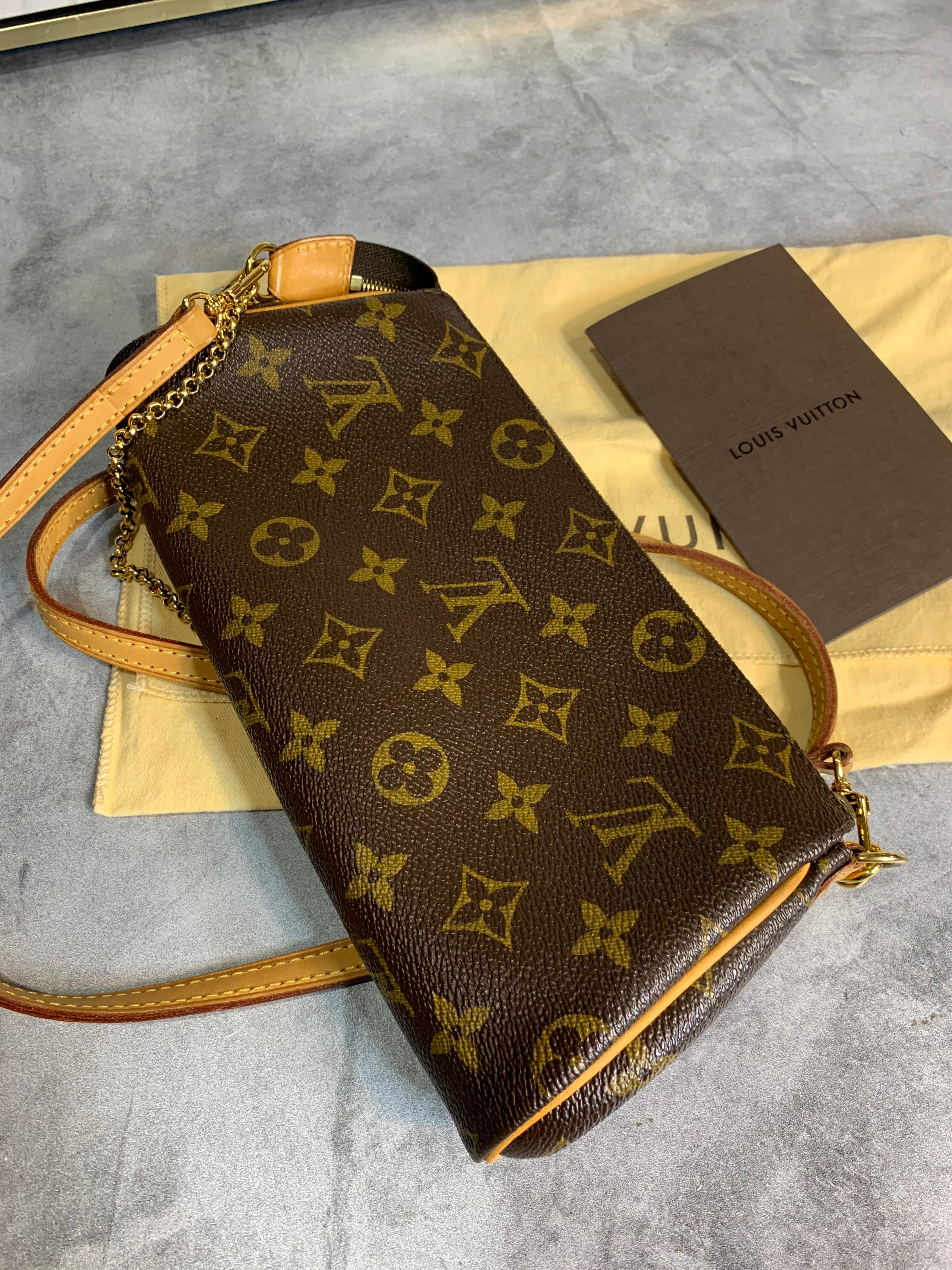 Louis Vuitton Eva Clutch