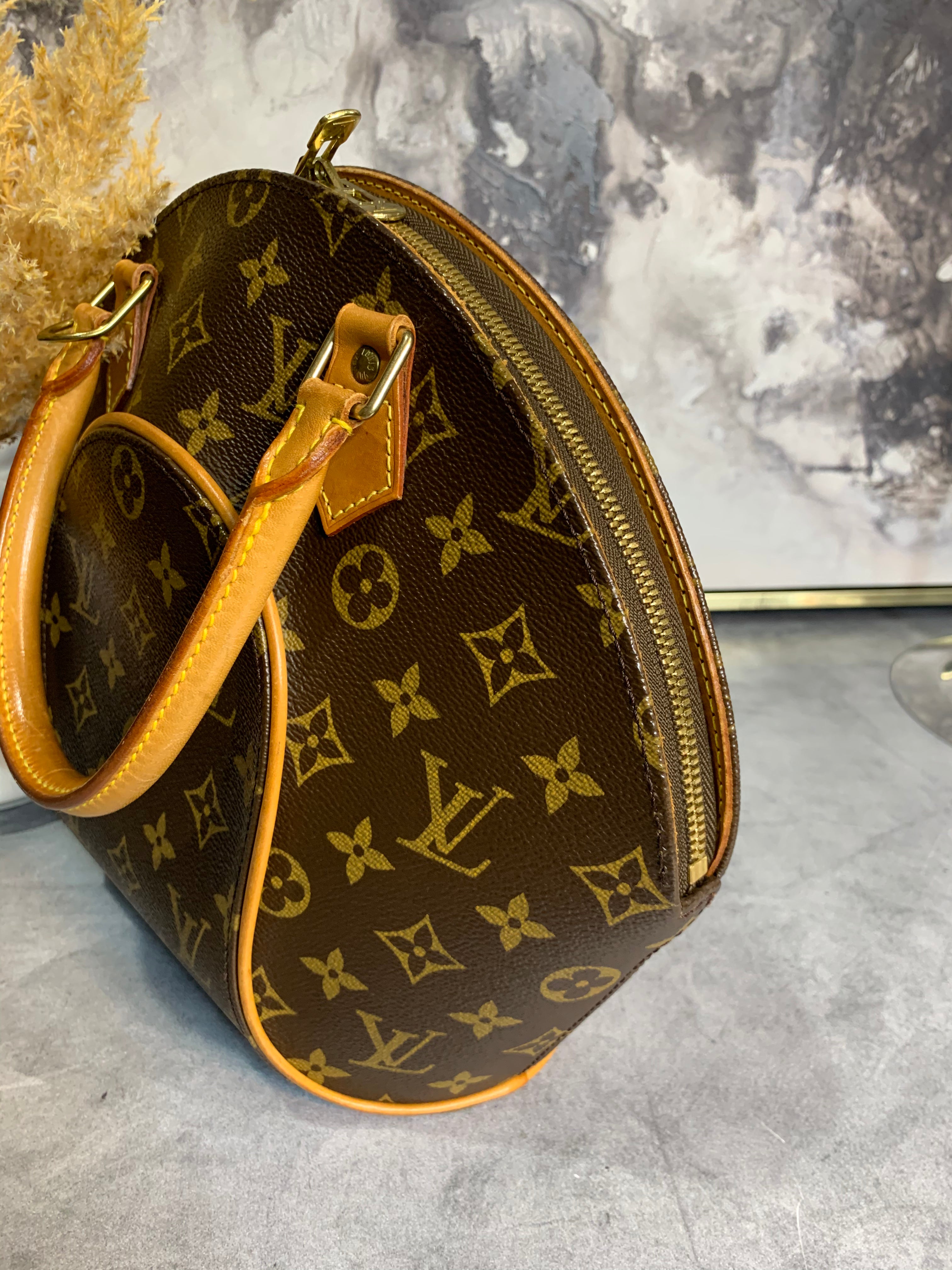 Louis Vuitton Ellipse PM