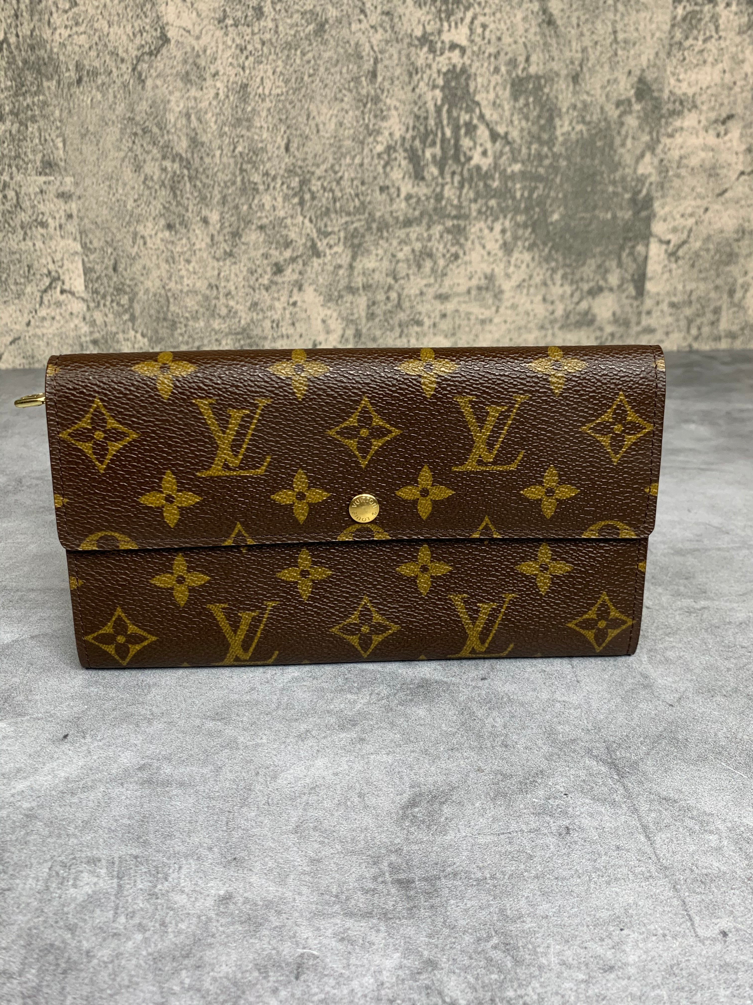 Louis Vuitton Vintage Sarah Wallet