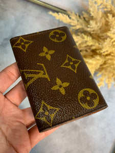 Louis Vuitton 6 Key Holder