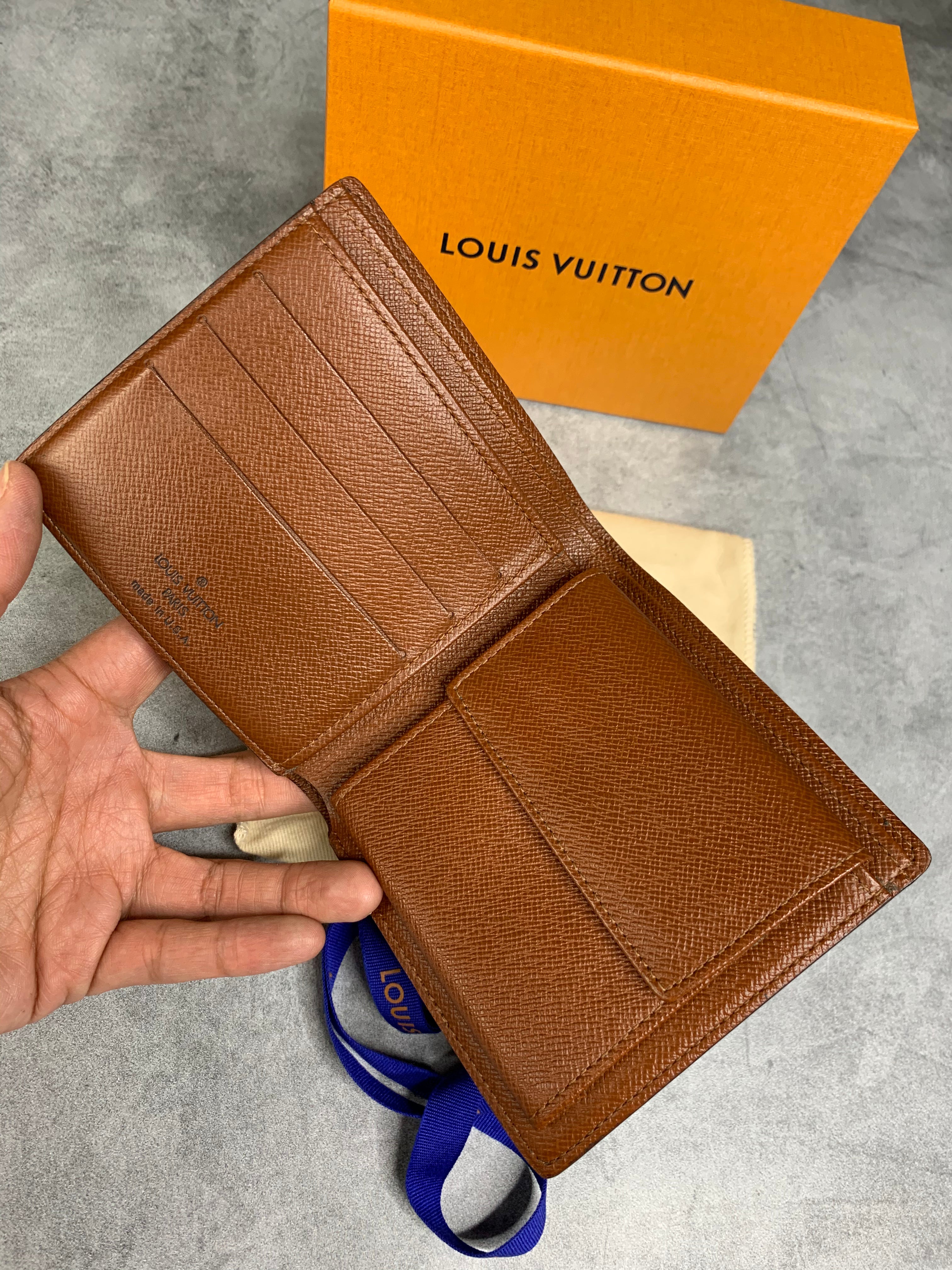 Louis Vuitton Mens Bifold Wallet