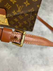 Louis Vuitton Monceau with Strap