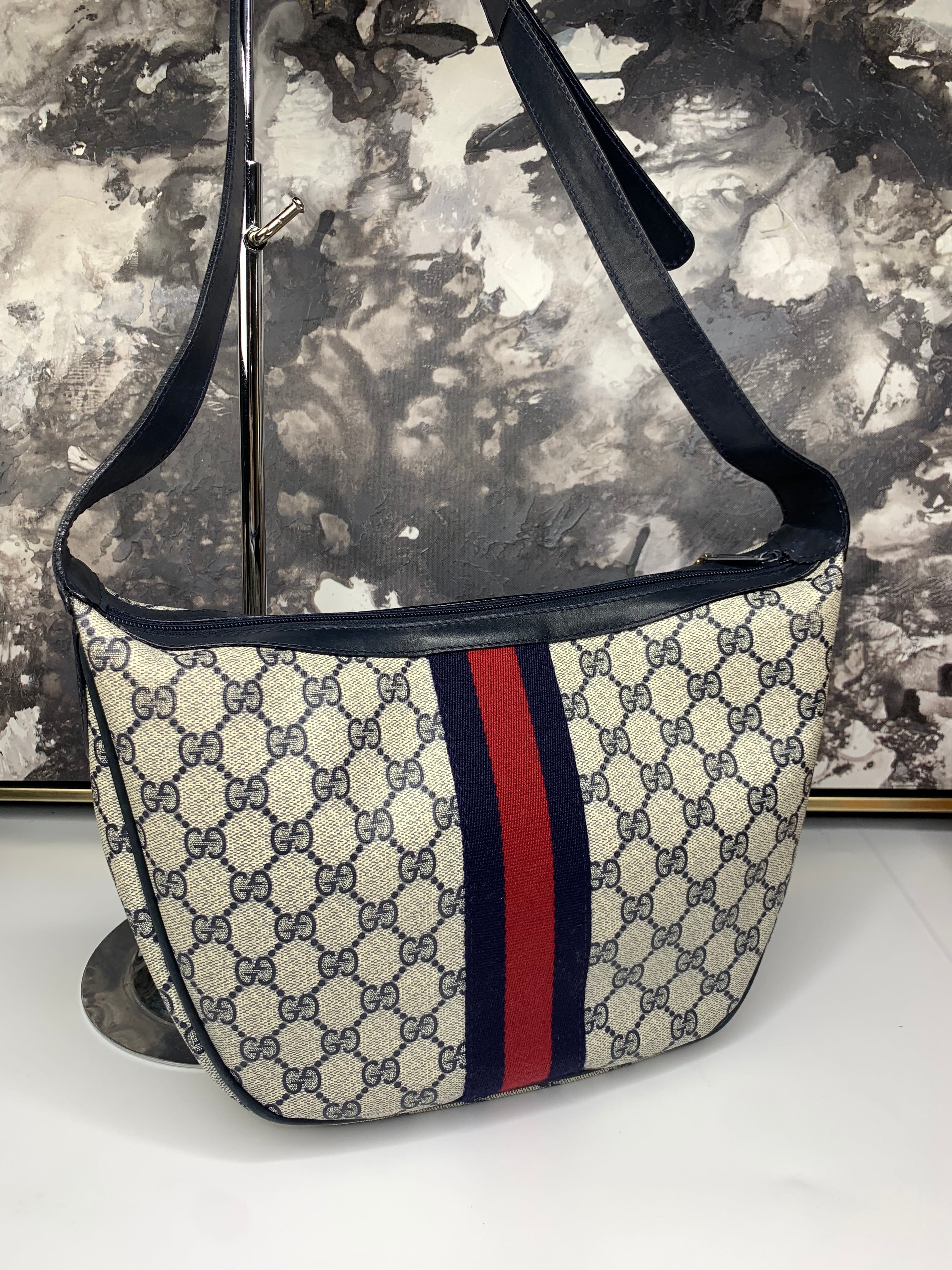 Gucci Half Moon Shoulder Bag – yourvintagelvoe
