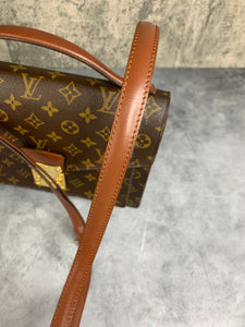 Louis Vuitton Monceau with Strap