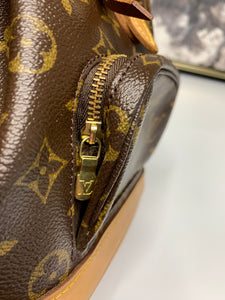 Louis Vuitton Montsouris PM