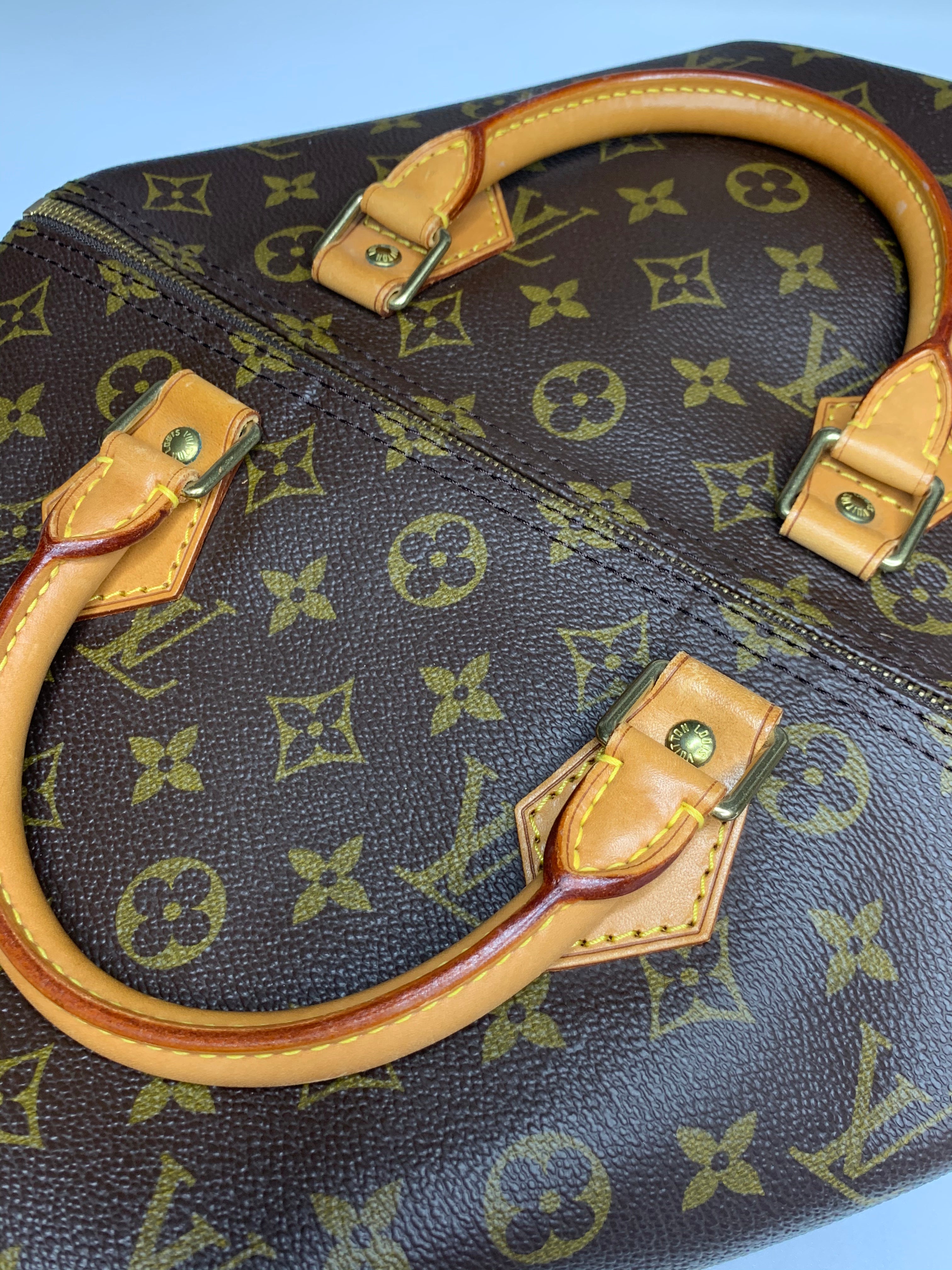 Louis Vuitton Speedy 30