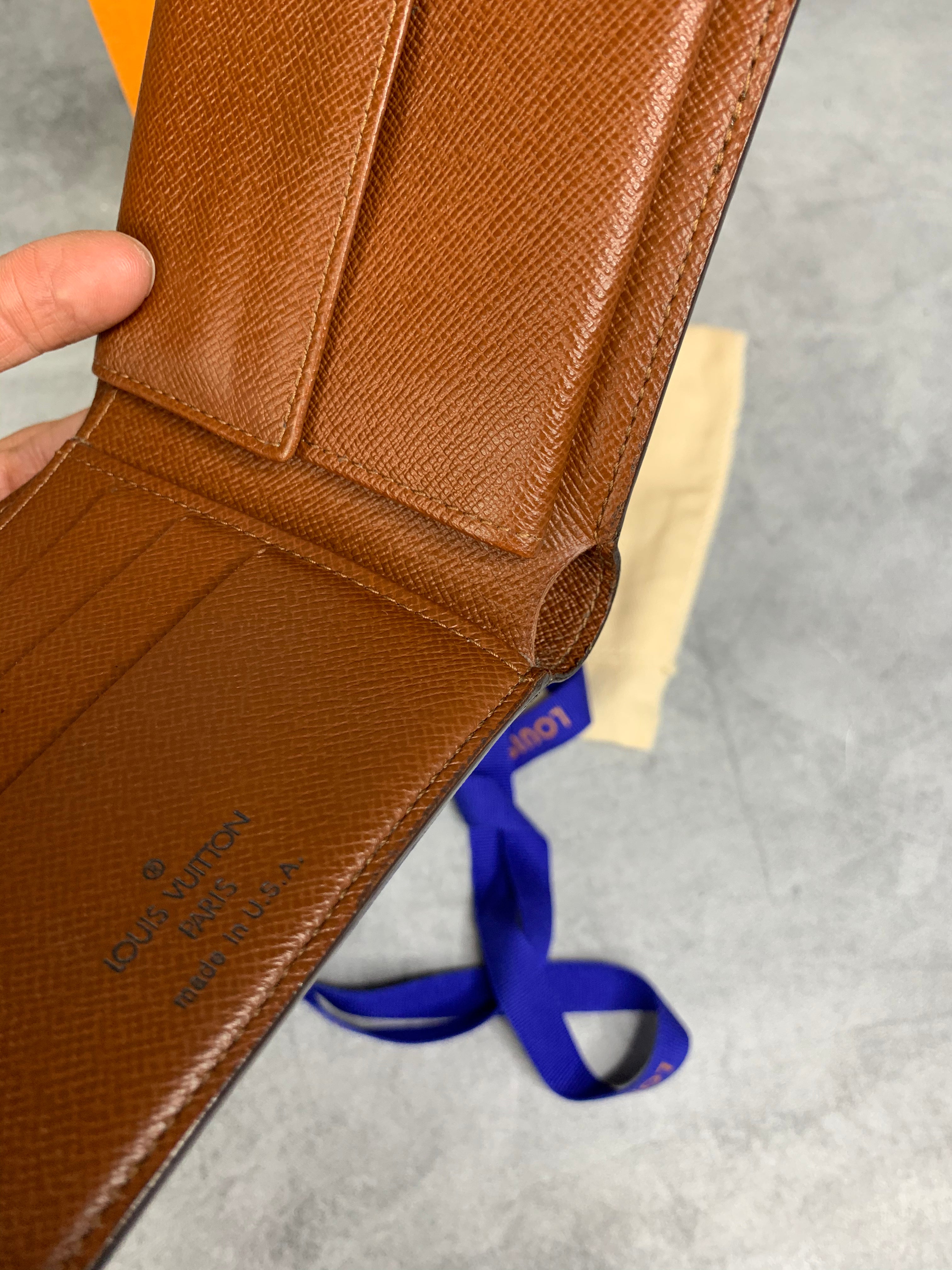 Louis Vuitton Mens Bifold Wallet