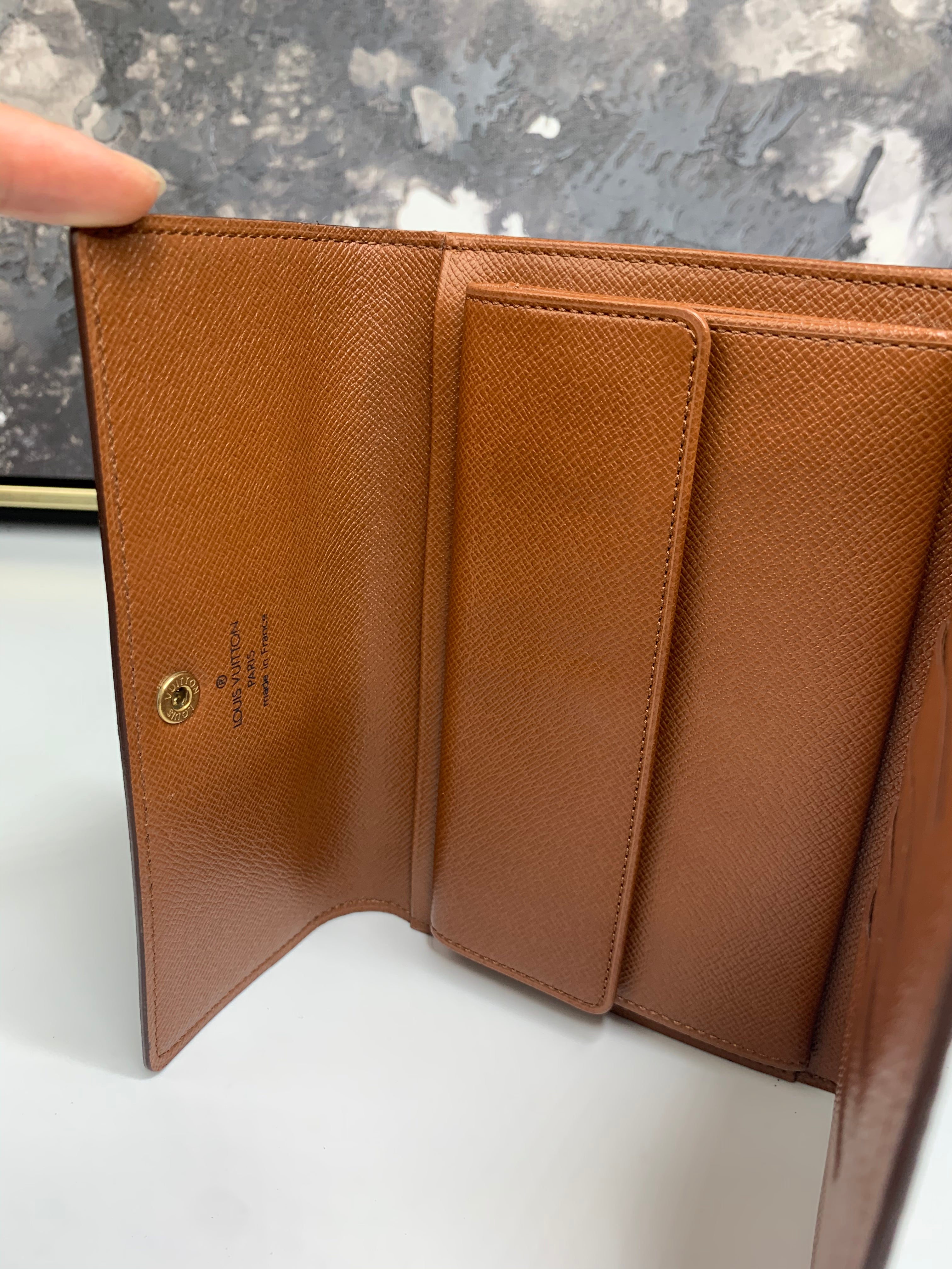 Louis Vuitton Monogram Pochette Passport Trifold Case Wallet - A