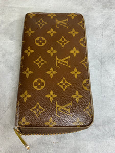 Louis Vuitton Zippy Organizer