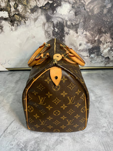 Louis Vuitton Speedy 35